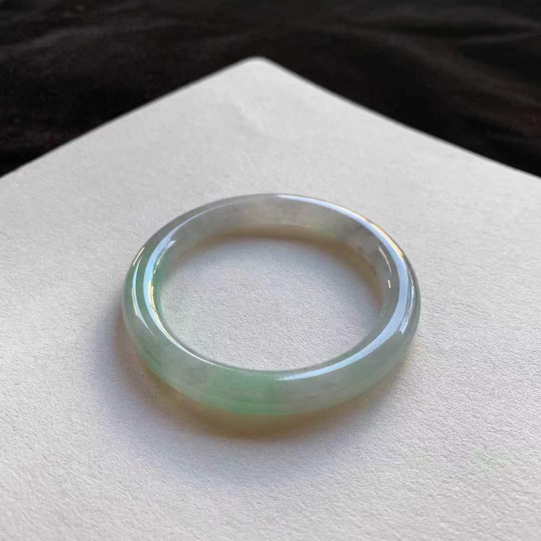翡翠晴綠烏雞圓條手鐲,天然翡翠A玉, 緬甸玉, Jade, Jadeite