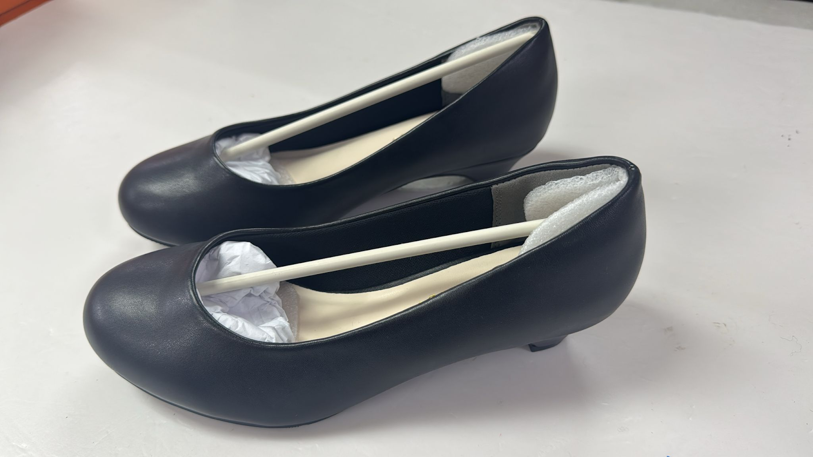 4G077 Nissen 圓頭低跟鞋 （記憶海綿鞋墊） 黑色啞光