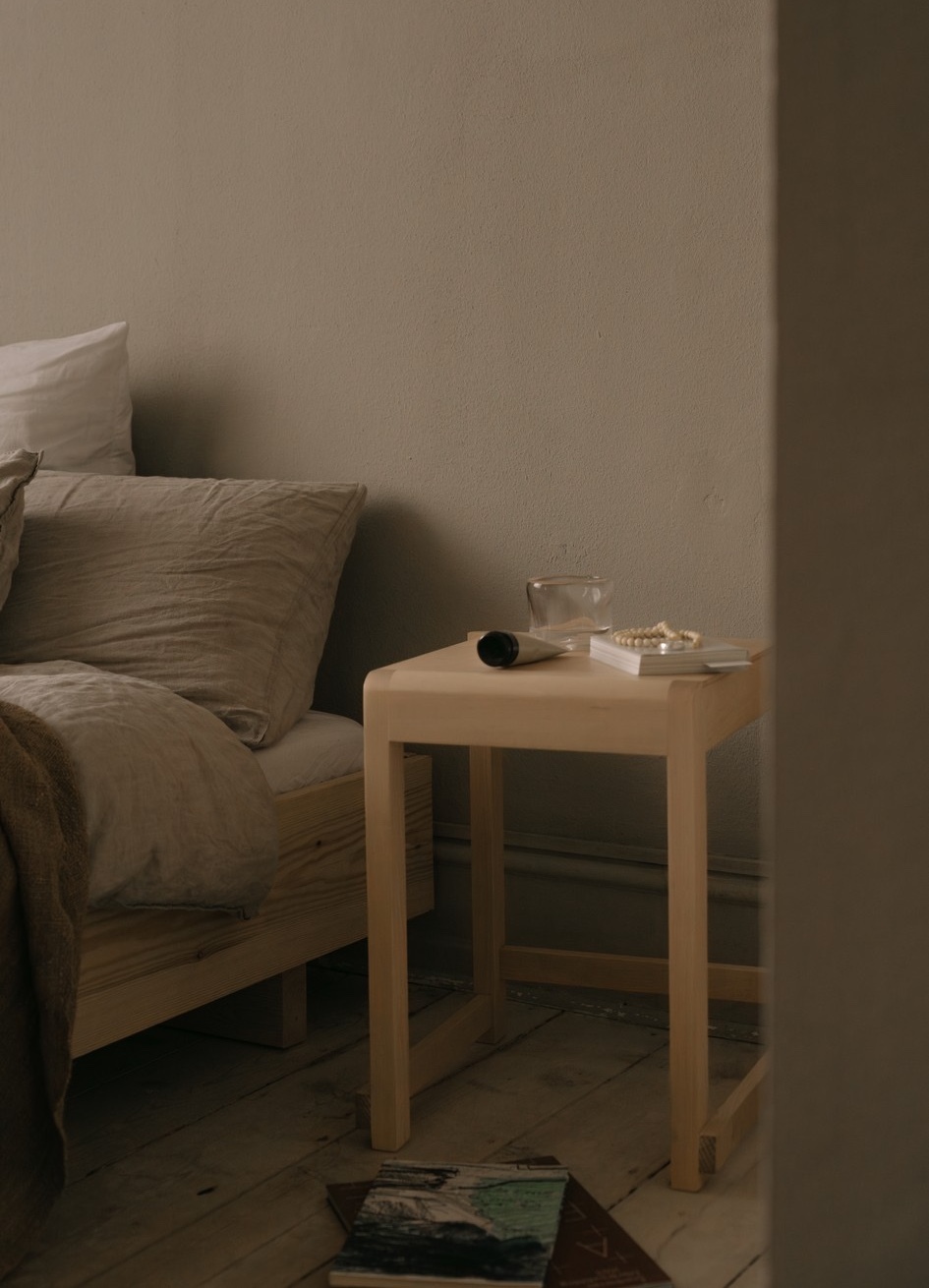 01 / 椅凳 by FRAMA