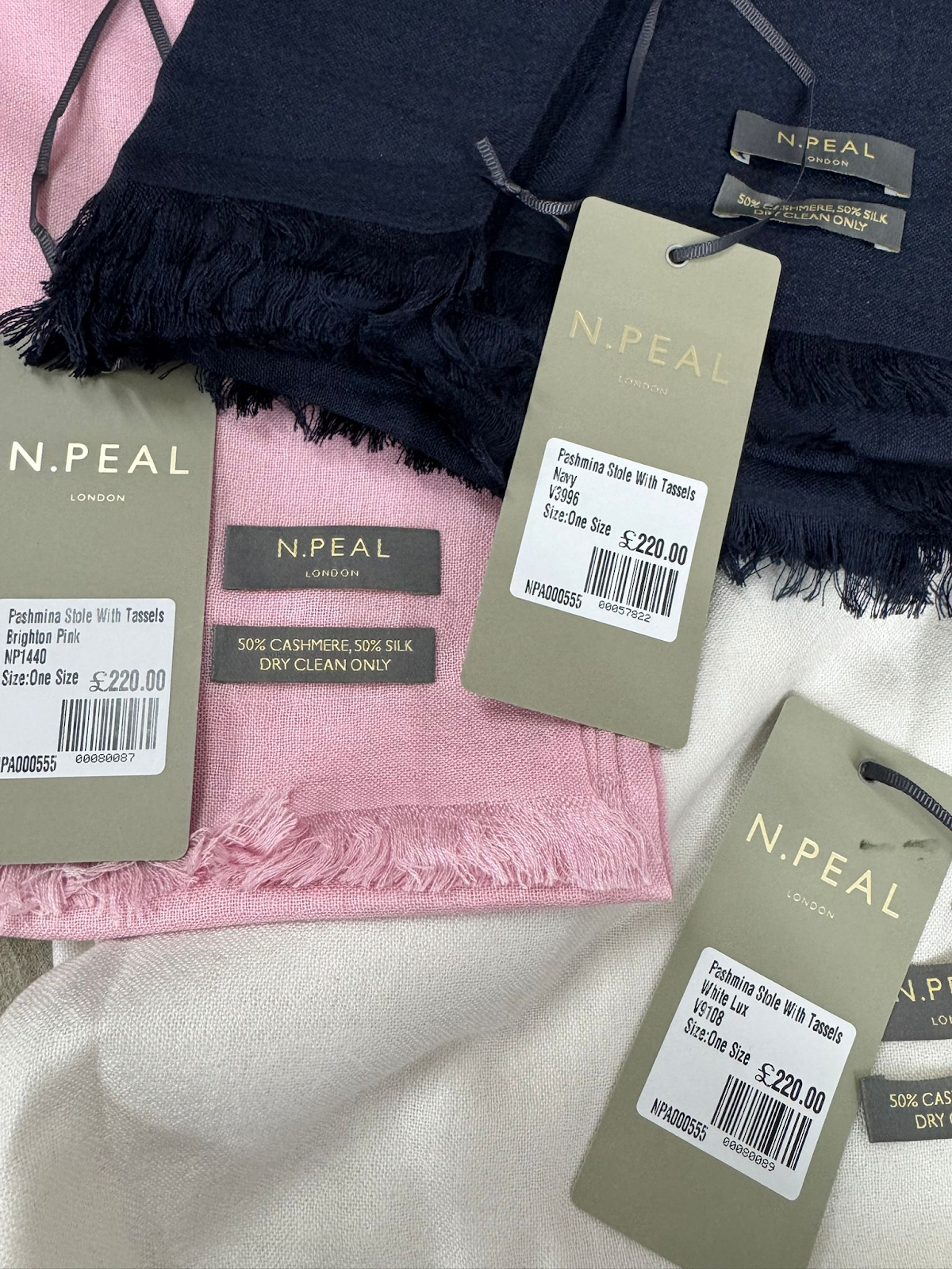 4G090 N peal 50% cashmere and 50% silk 圍巾 200x 80 cm