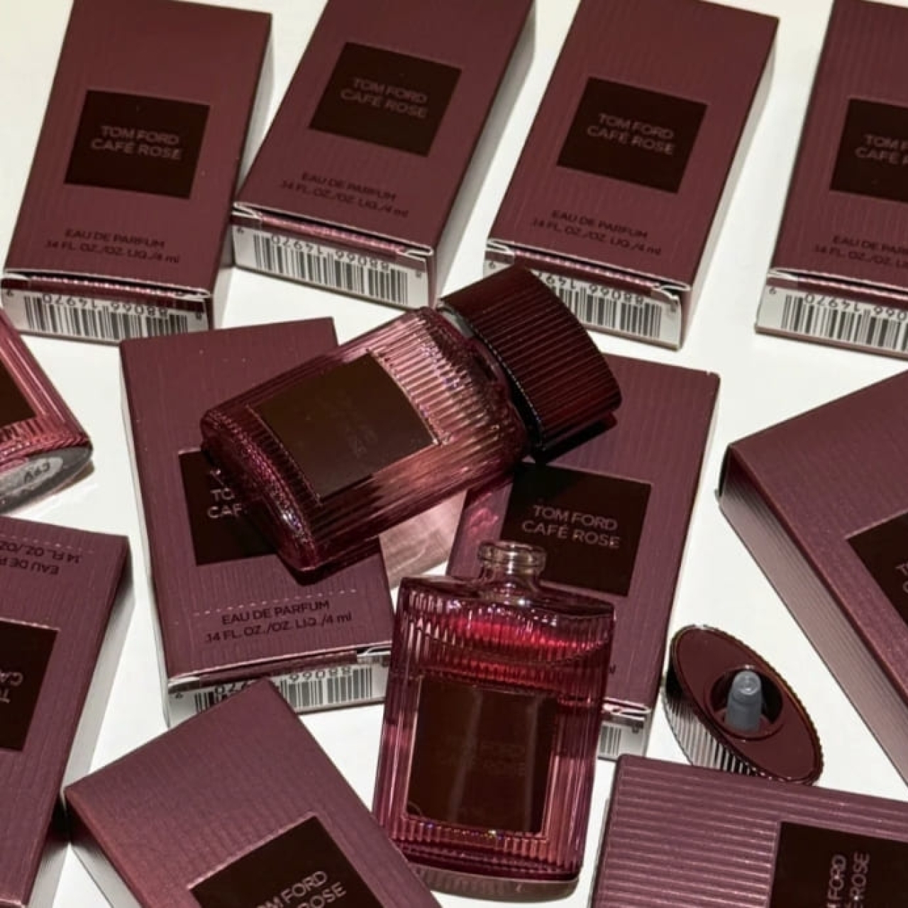 📦預購 Tom Ford-設計師系列 深焙玫瑰淡香精 Café Rose 4ml沾抹小香