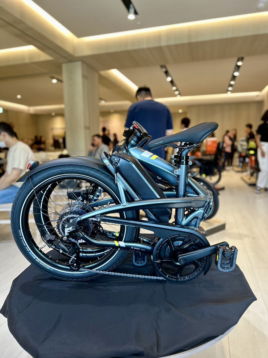 tern Vektron D8 電動輔助折疊車 電動小折