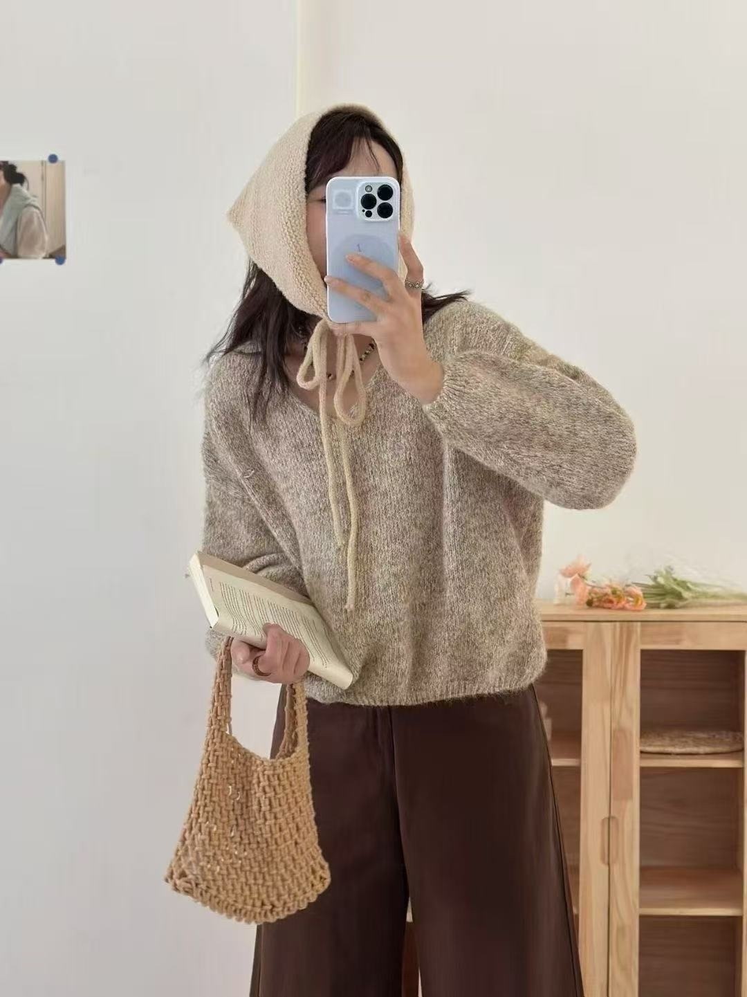 620 混色軟糯針織V領上衣