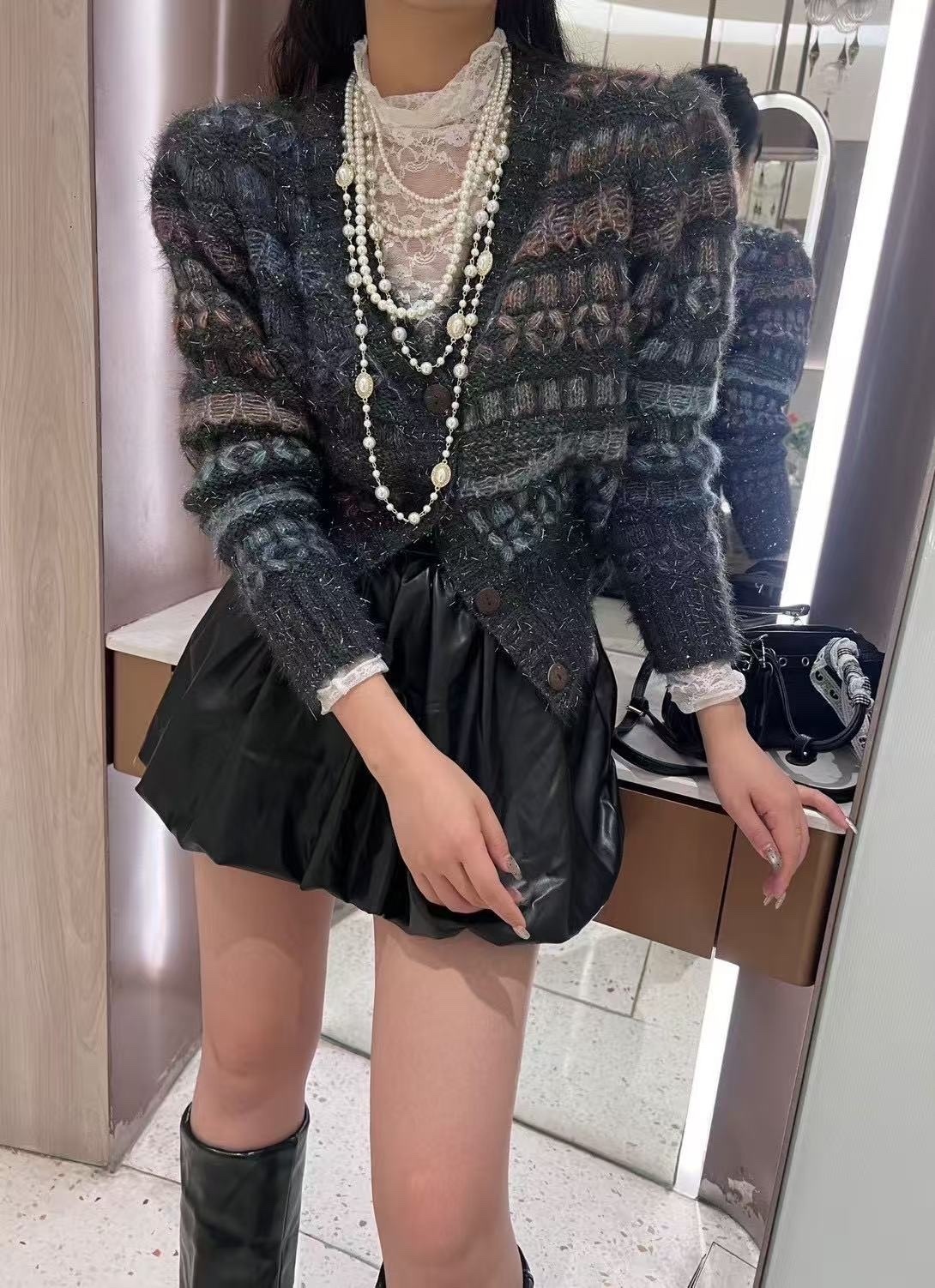 7126 圖騰紋路金蔥V領開衫