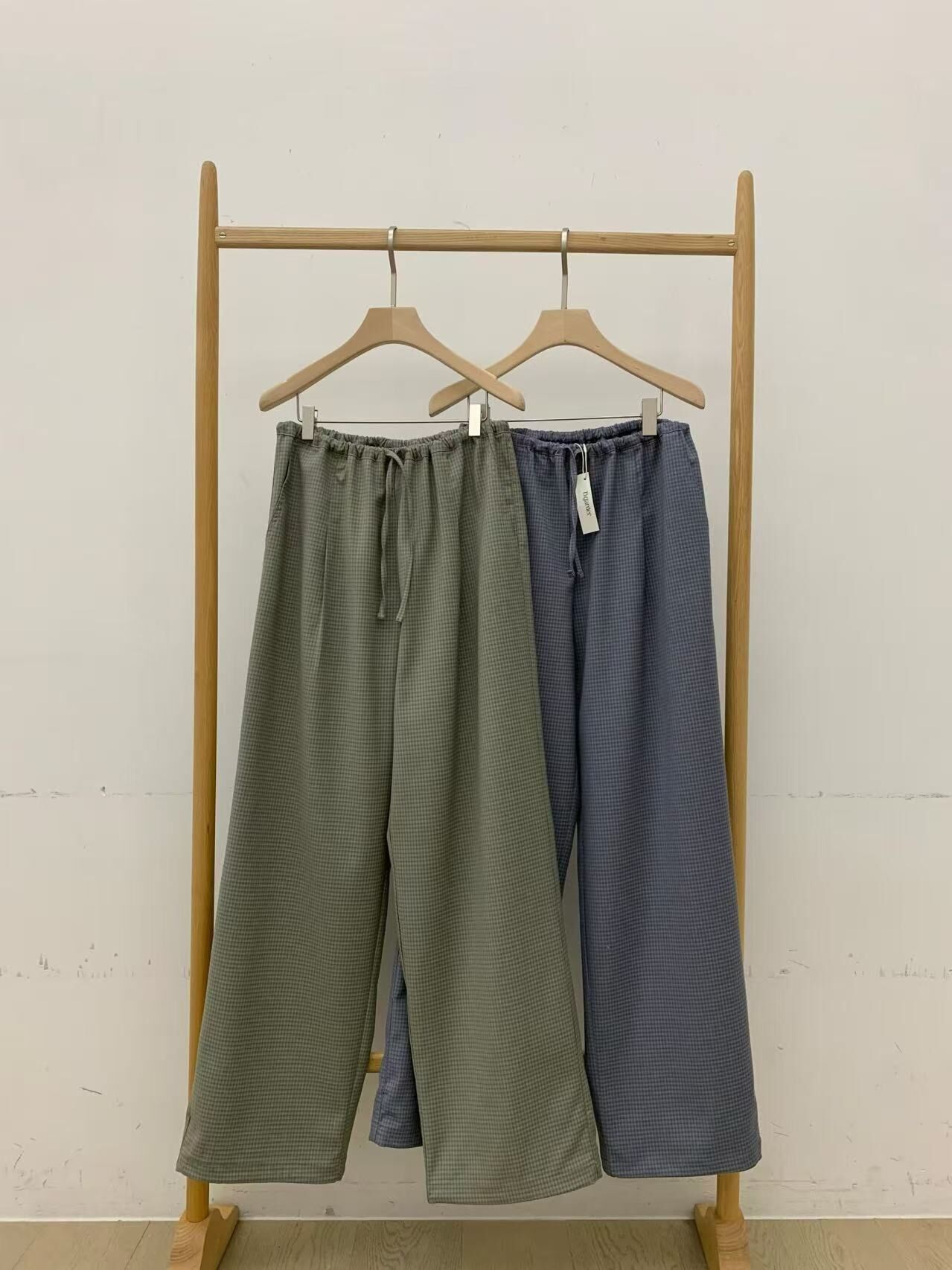 BG2603 checked casual pants