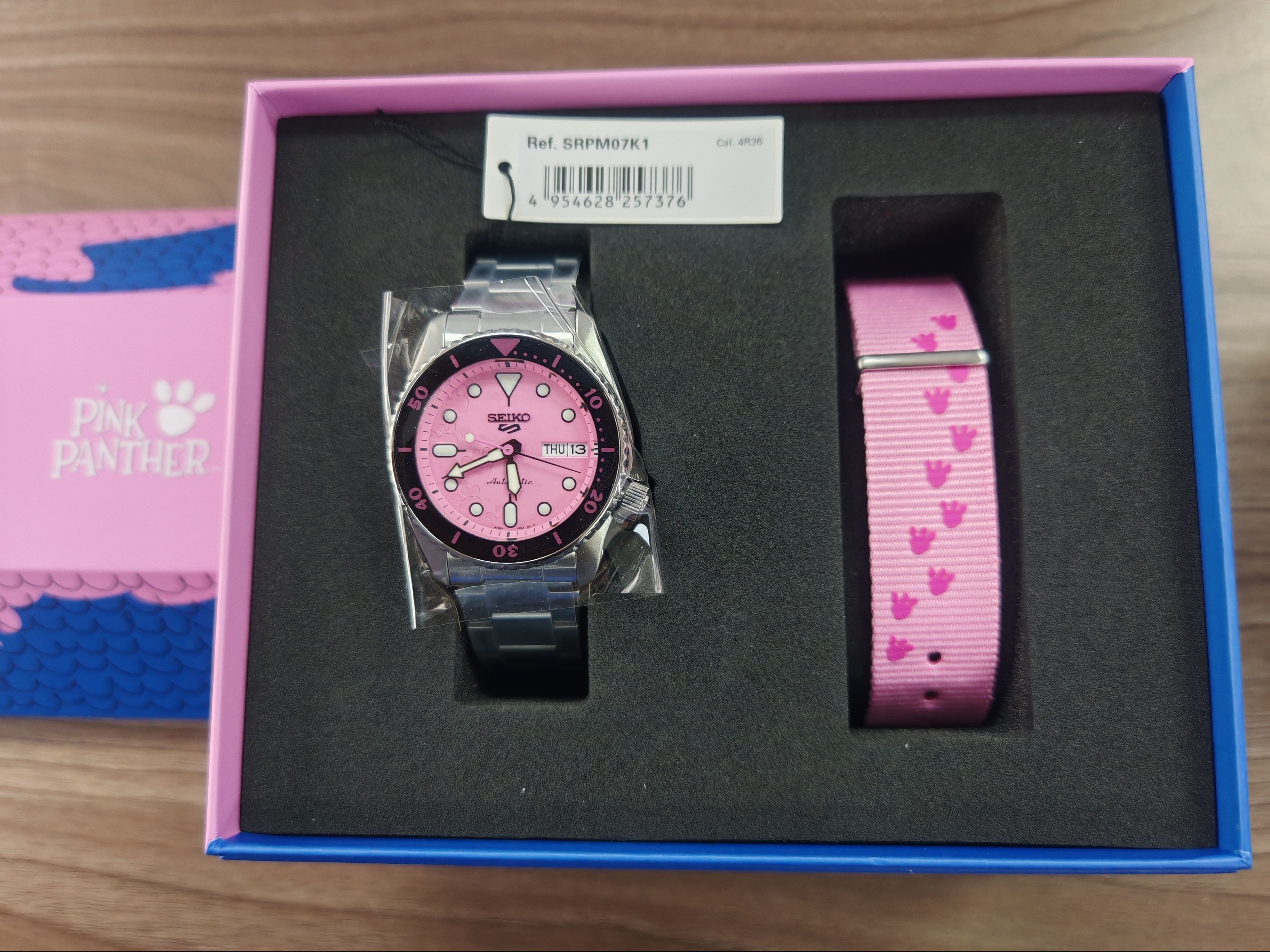 日本版 日本製造  SEIKO 5 SPORTS SKX SERIES PINK PANTHER LIMITED EDITION 日本版 SBSA321 /  亞洲版 SRPM07 SRPM07K1 精工 SKX系列粉紅豹 頑皮豹 傻豹限量版