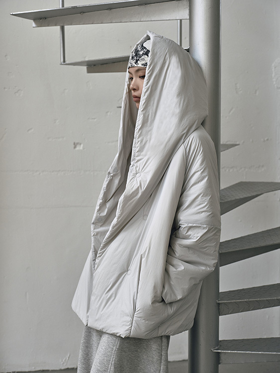 連帽羊毛霧線極輕外套-灰