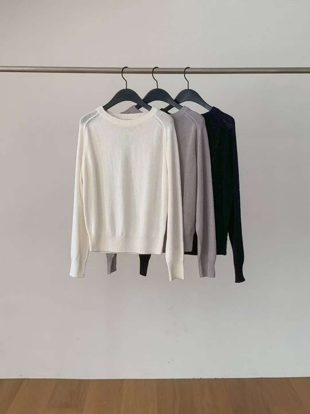 DR5405 棉混紡圓領針織衫 - Black *特價* (優惠碼同充值購物金不適用)