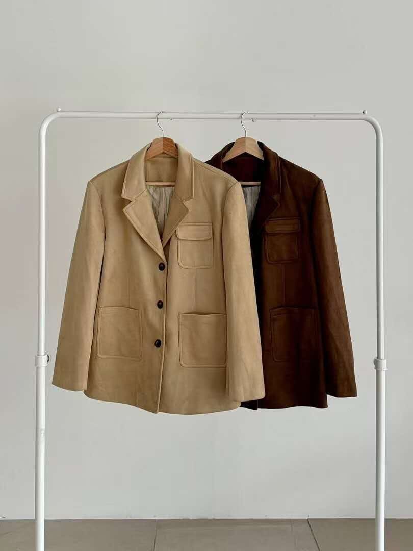 DR5411 麂皮西裝款外套 - Beige *特價* (優惠碼同充值購物金不適用)