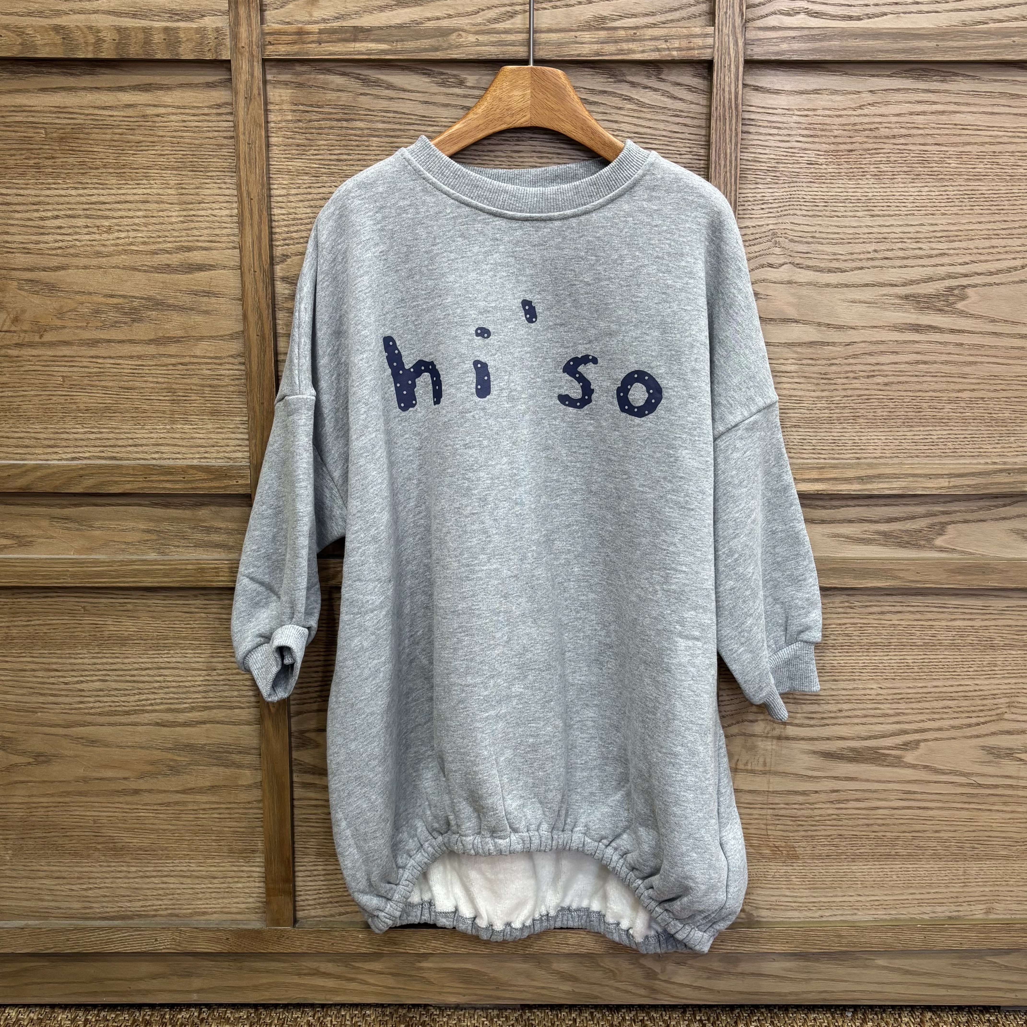 A03998造型字母長版上衣