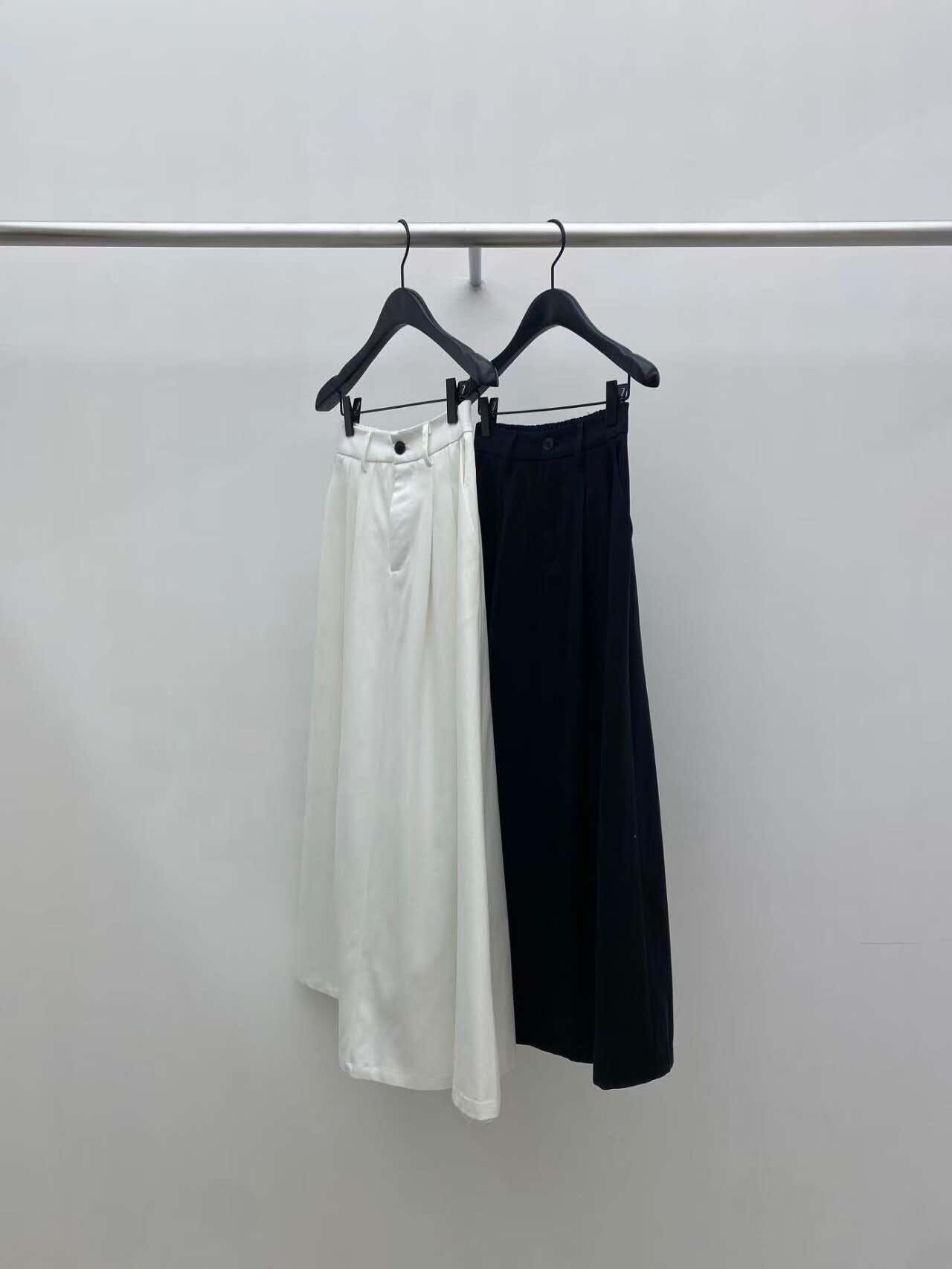 DR5416 高腰壓摺半裙 - Ivory *特價* (優惠碼同充值購物金不適用)