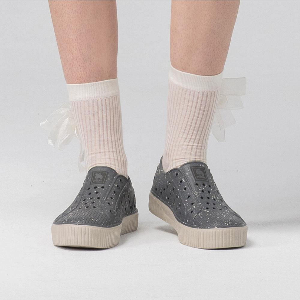 【北歐星空系列】雙色洞洞餅乾水鞋 (板岩灰)