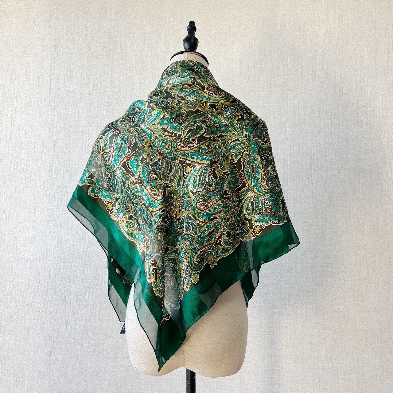 Jean-Louis Scherrer Paris綠色腰果花圖案絲巾