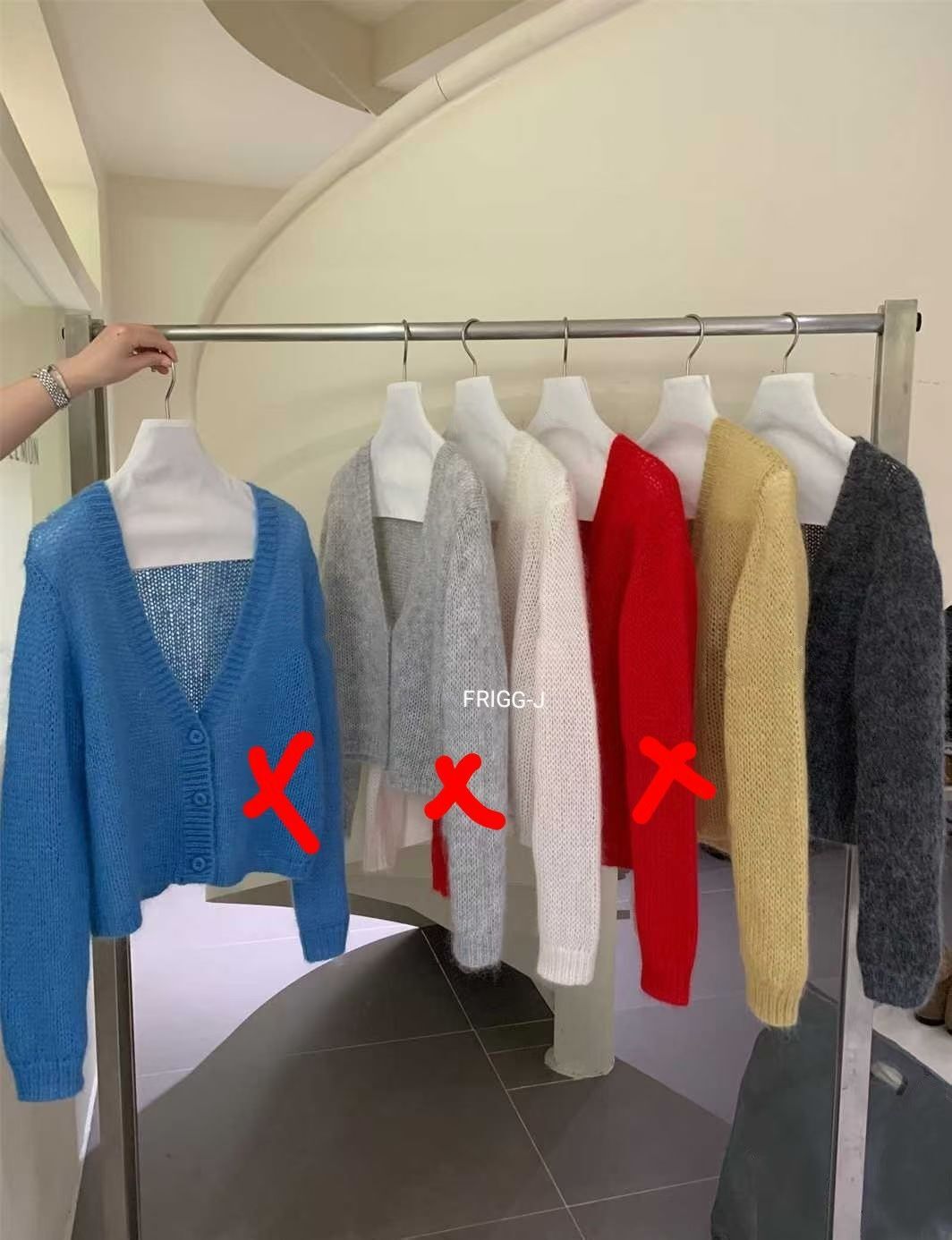 FJ5406 純羊毛針織薄外套 *特價* (優惠碼同充值購物金不適用)