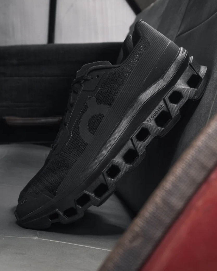 On CloudmOnster Void 緩震 跑步 運動鞋 跑鞋 黑色