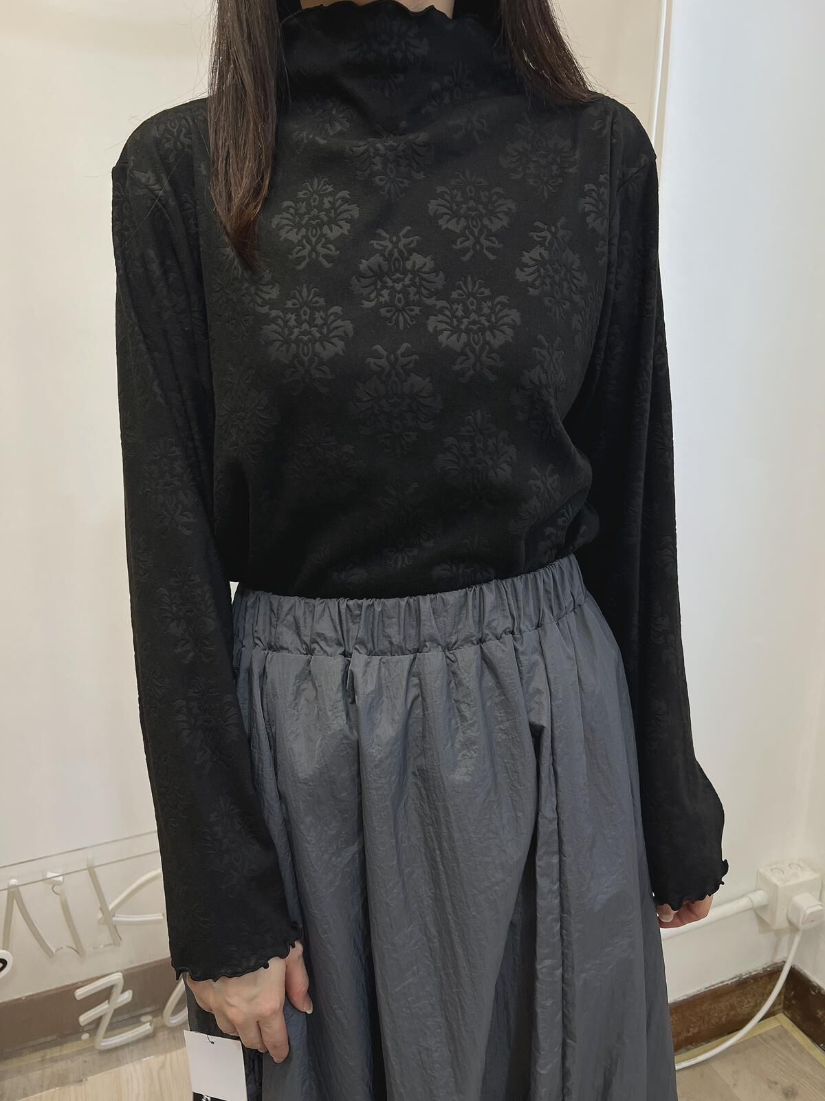 Fy 暗花波浪袖top