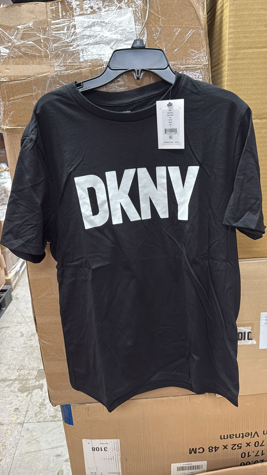 4G131 DKNY 簡約LOGO男裝TEE 黑色