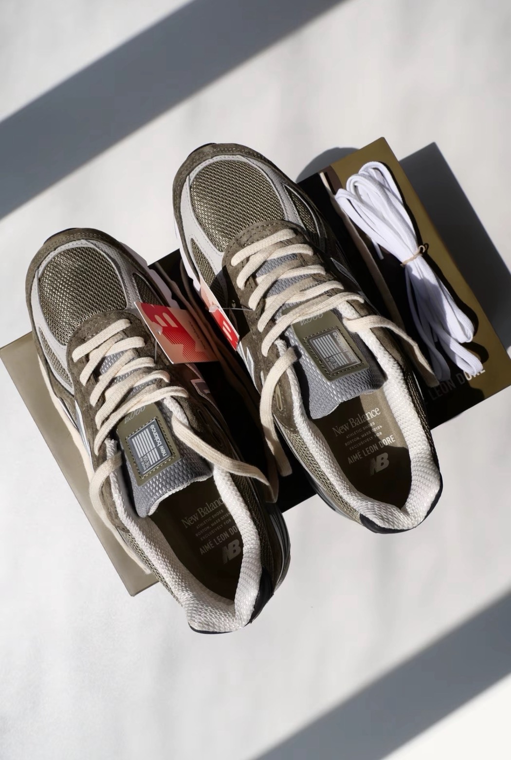 【代購】Aimé Leon Dore x New Balance NB 990 V4 “Olive” 經典聯名款 990V4 低幫運動鞋／休閒鞋｜城市通勤｜男女同款｜橄欖綠