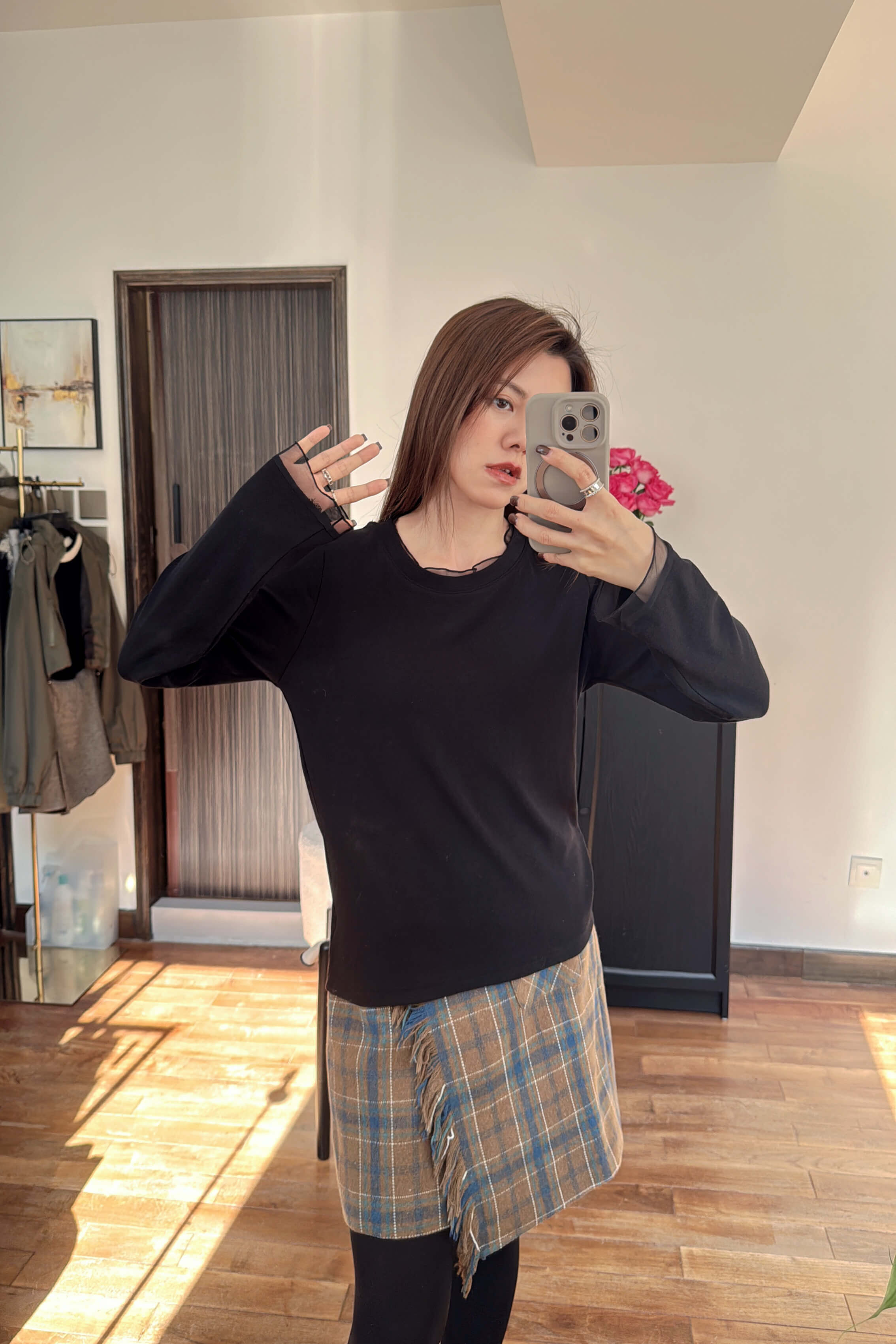 Ruffled Trimmed Long Sleeve Top_TP261L23