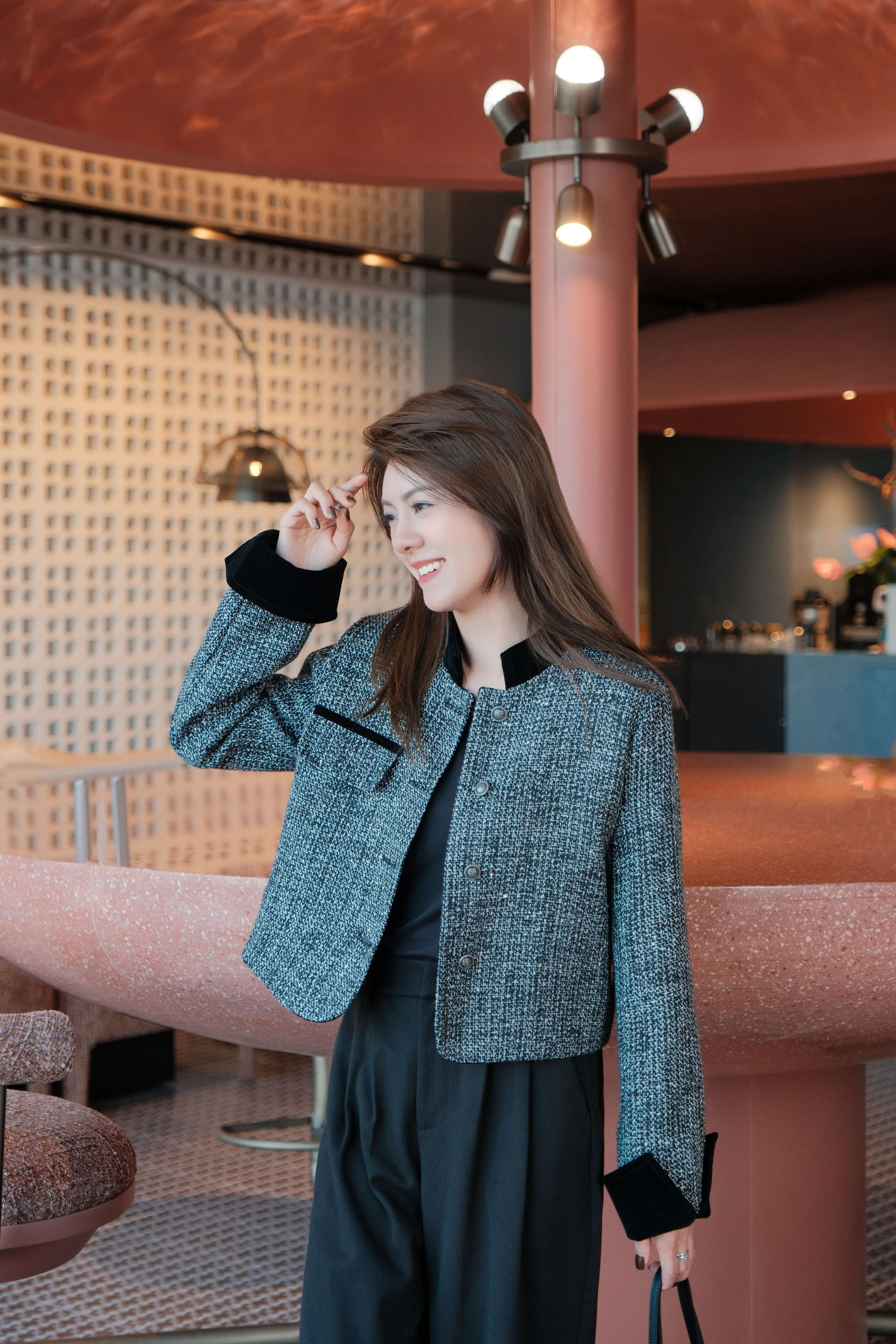 Tweed Sequins Velvet Trim Cropped Jacket_JK261L17