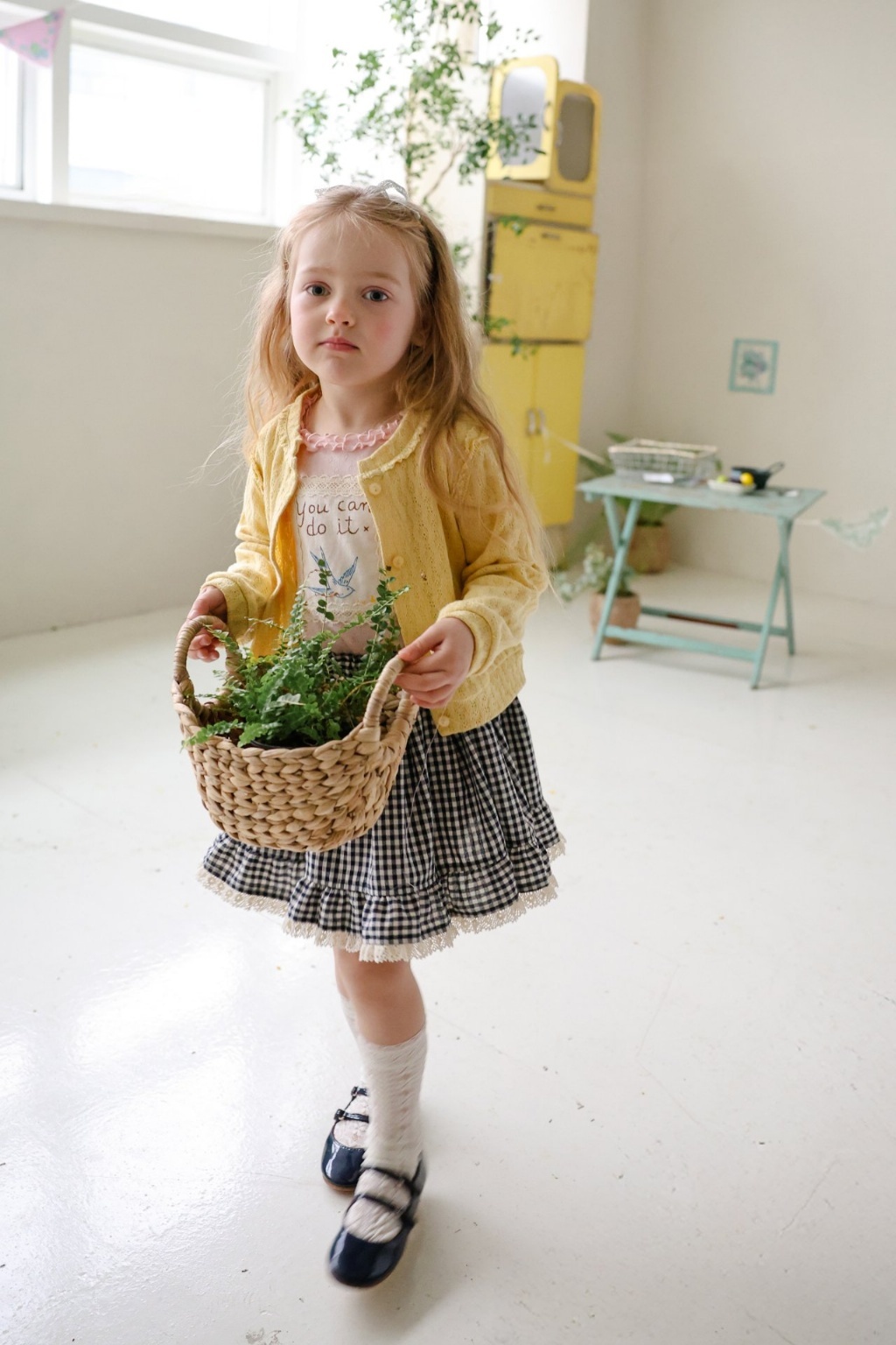 正韓春FLO 三色溫柔邊柔軟外套