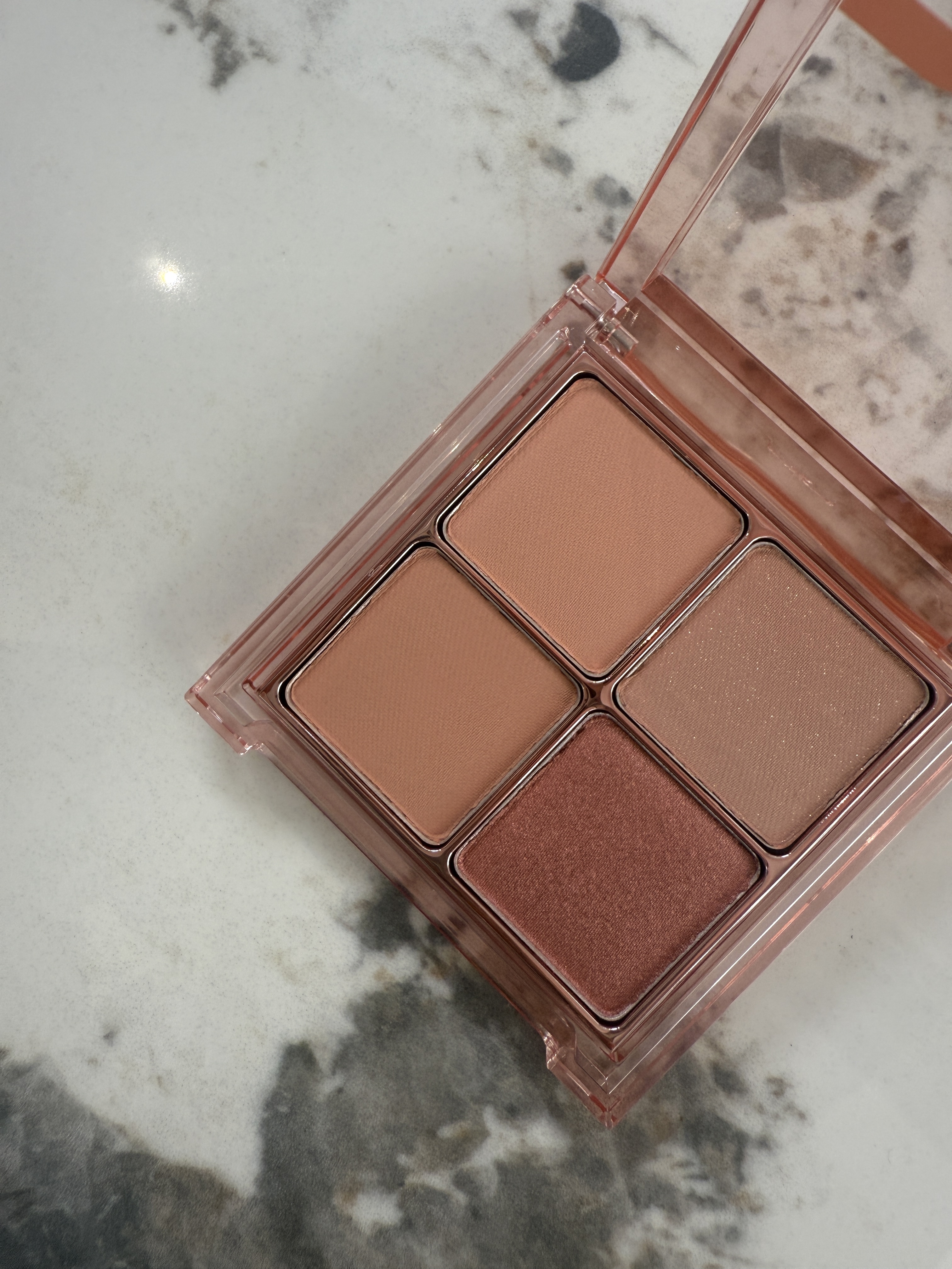 4色眼影（預購產品）