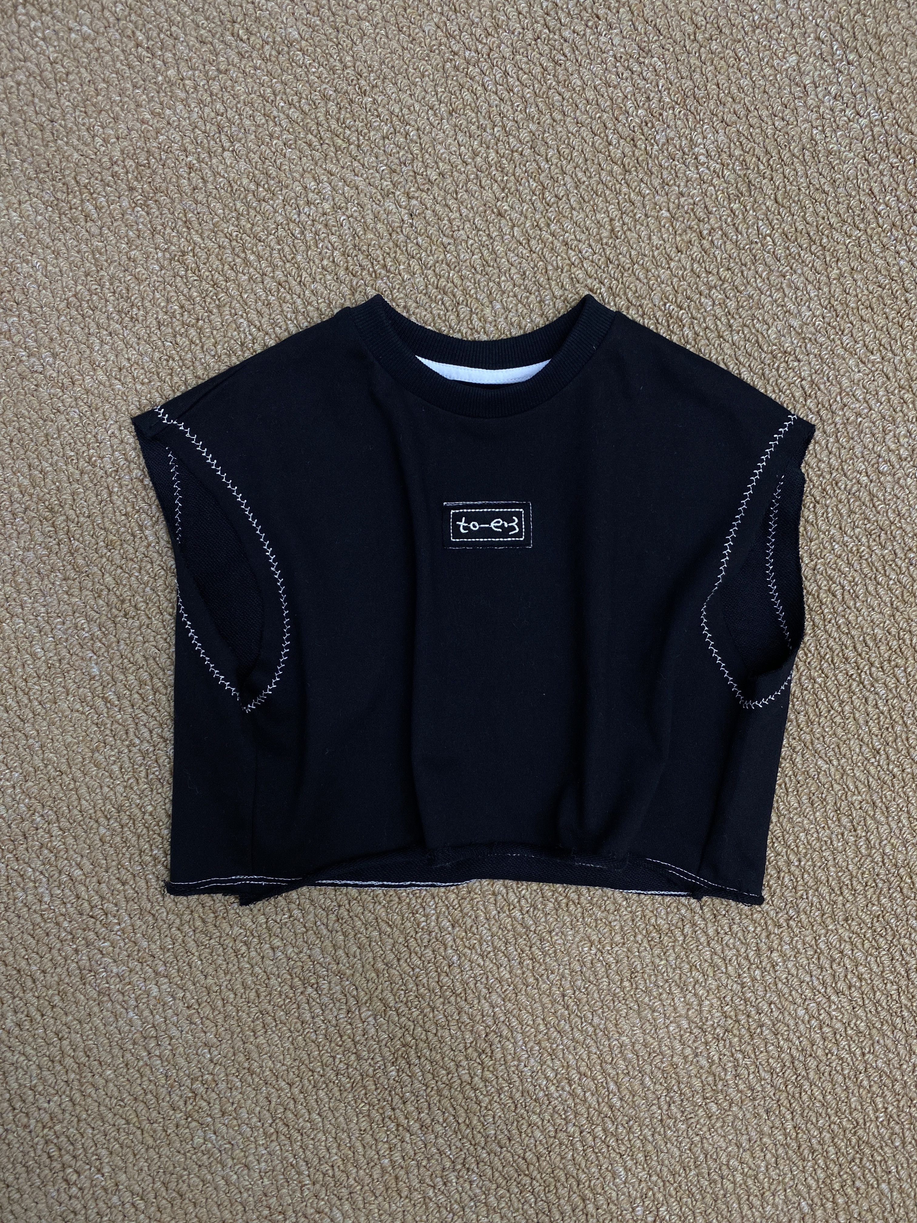 A04062不收邊造型背心