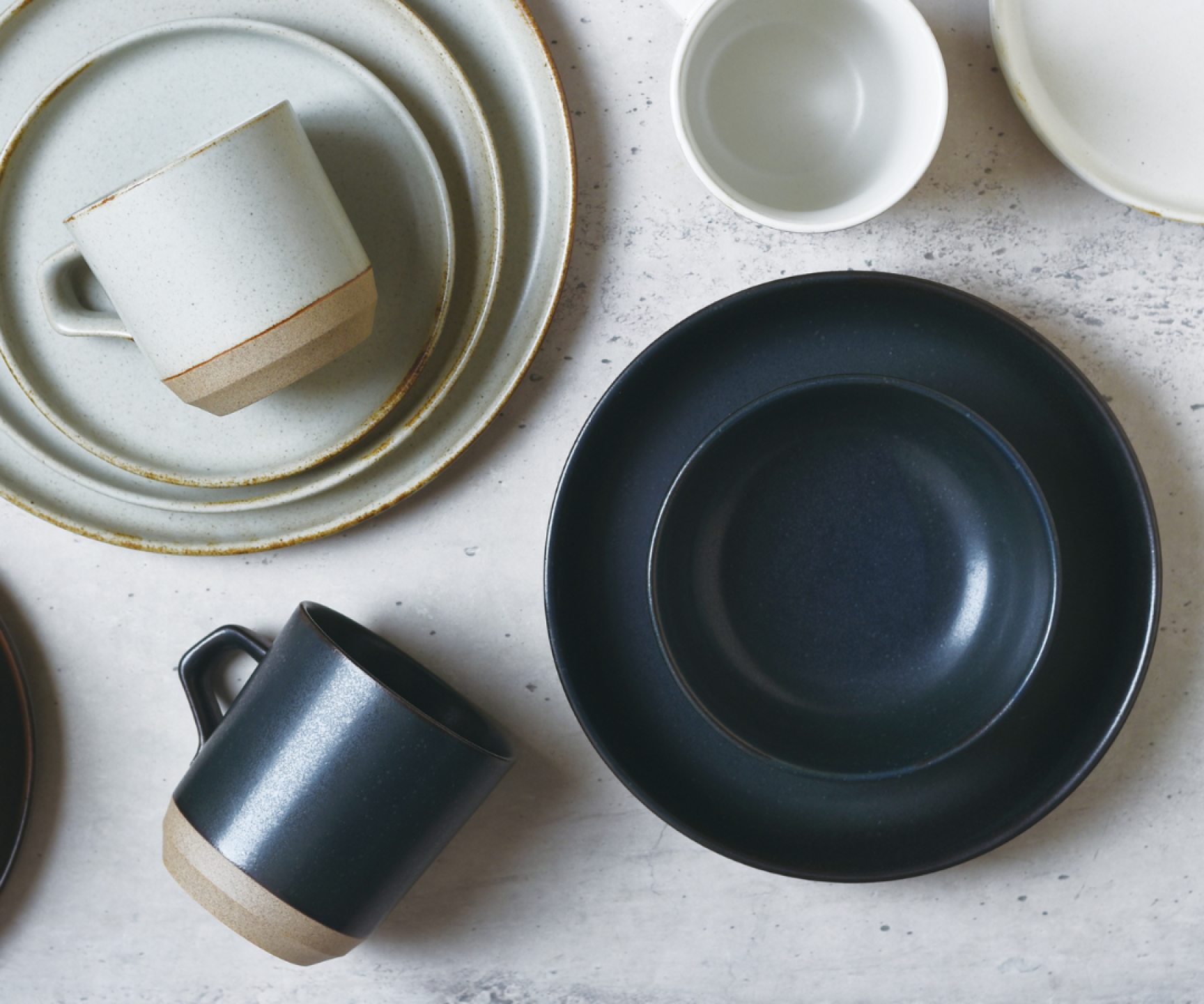 KINTO-CERAMIC LAB 寬口馬克杯,提把握感舒適,容量適中及杯口圓滑設計能更好就口。