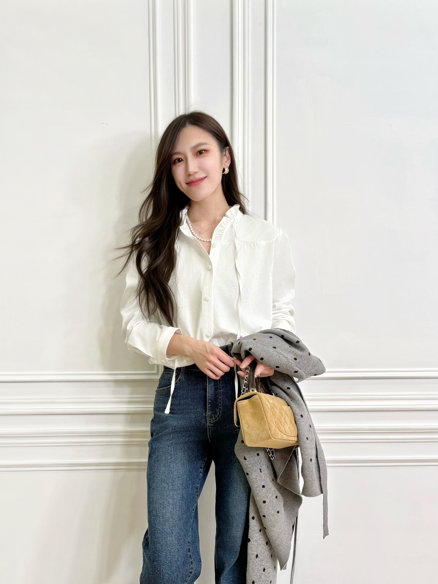 綁帶荷葉領襯衫