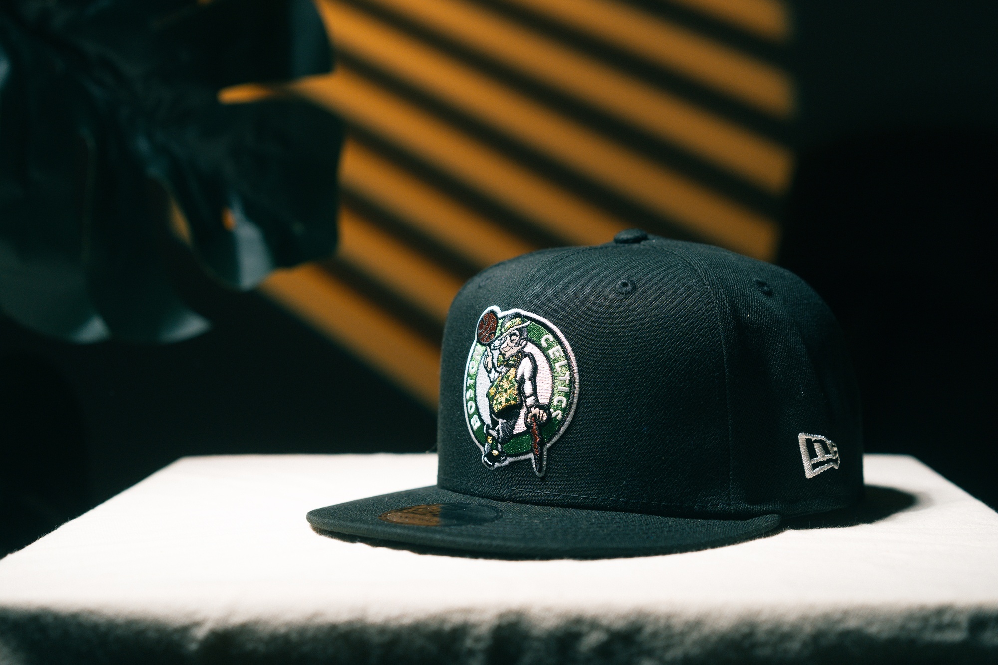 NBA帽子 Boston Celtics 波士頓塞爾提克 18冠紀念章 冠軍帽 黑 棒球帽 New Era 9FIFTY 可調式 全新