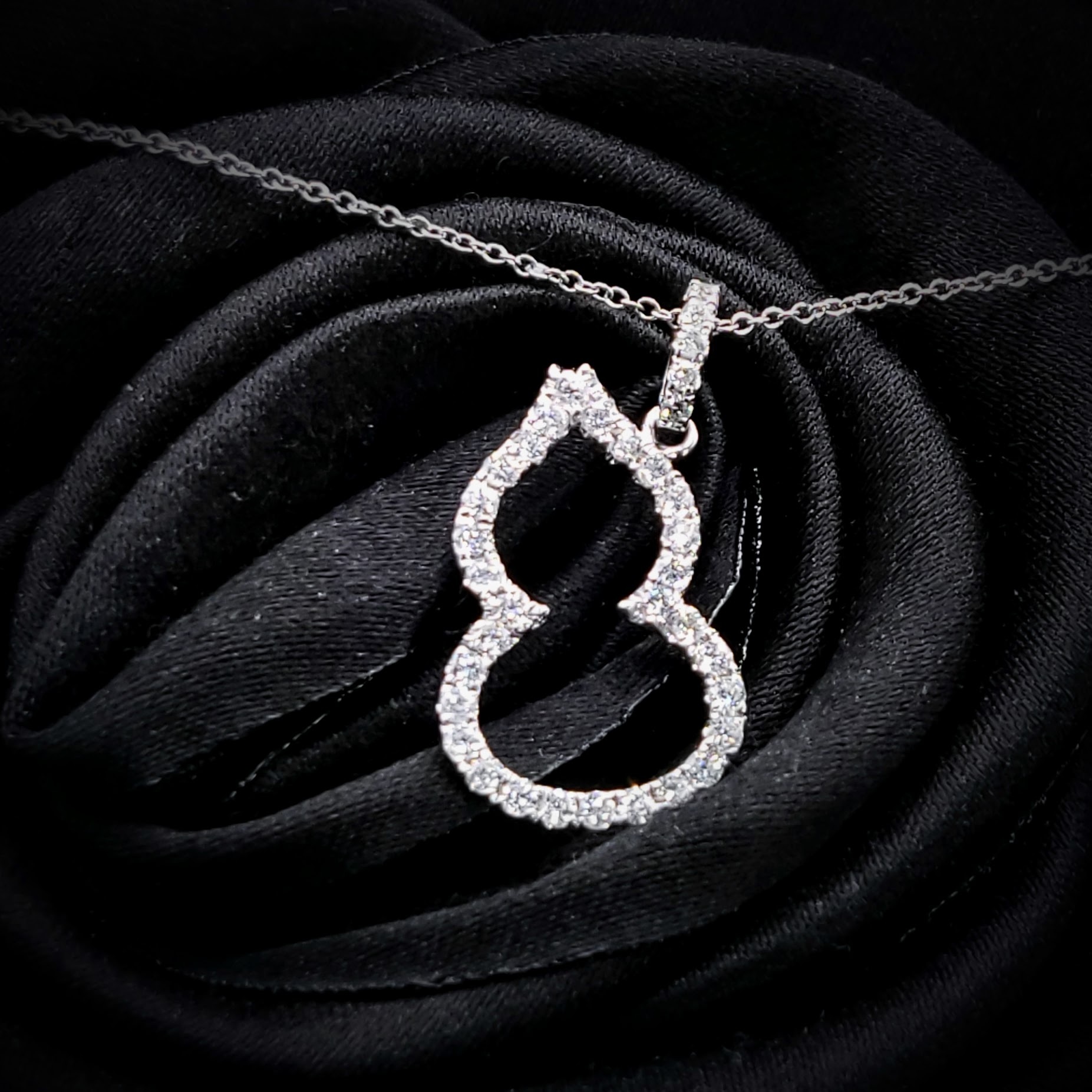 全新18K白金42份鑽石吊墜