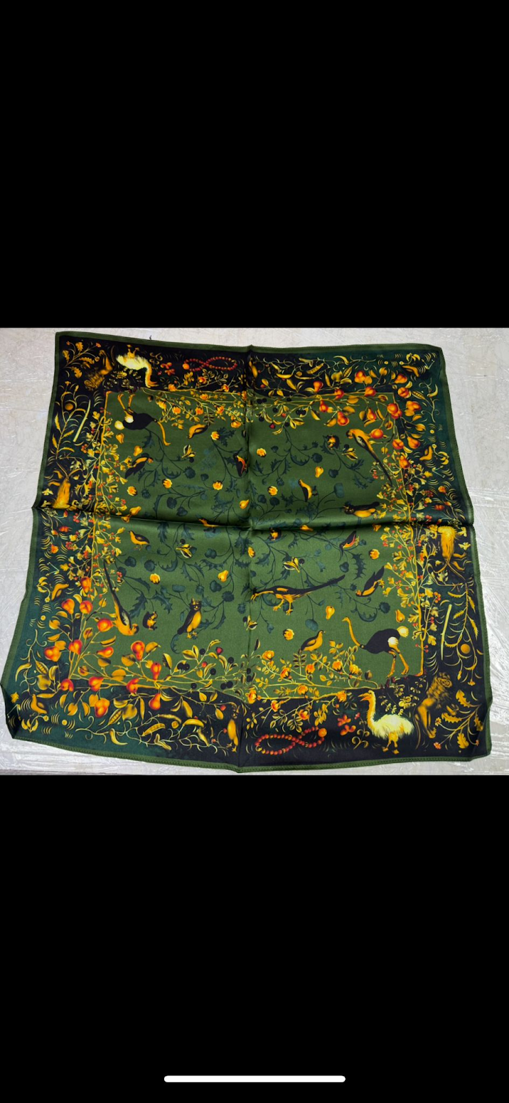 4G245 意大利絲巾 綠色邊 50x50cm 100% silk