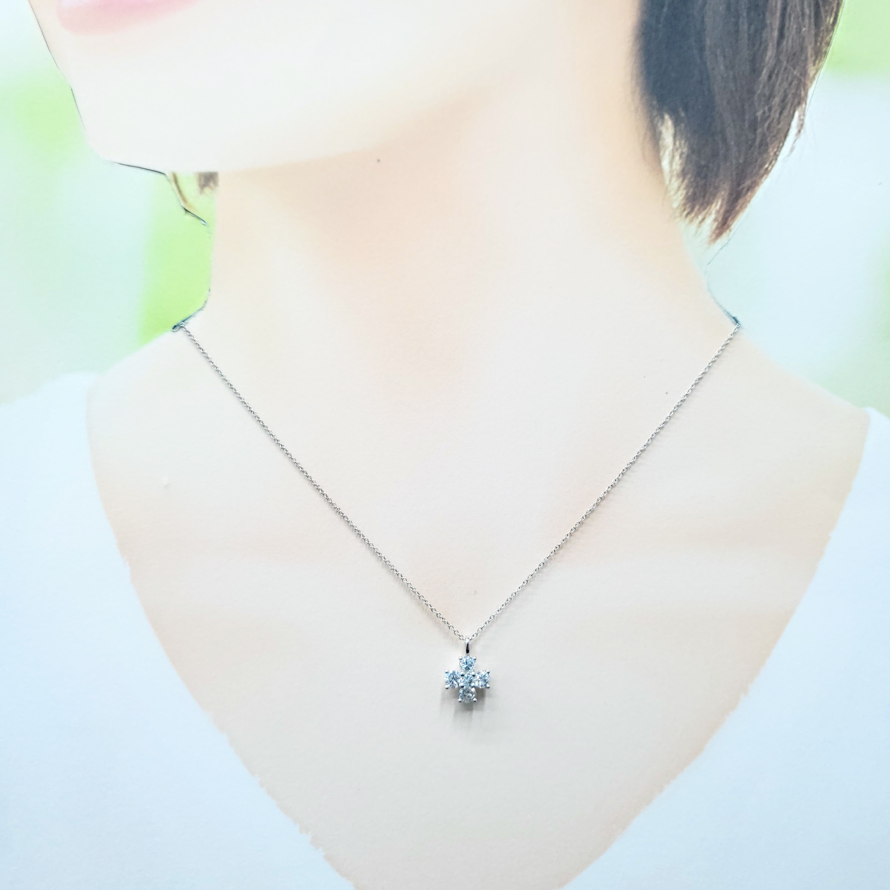 全新18K白金75份鑽石吊墜