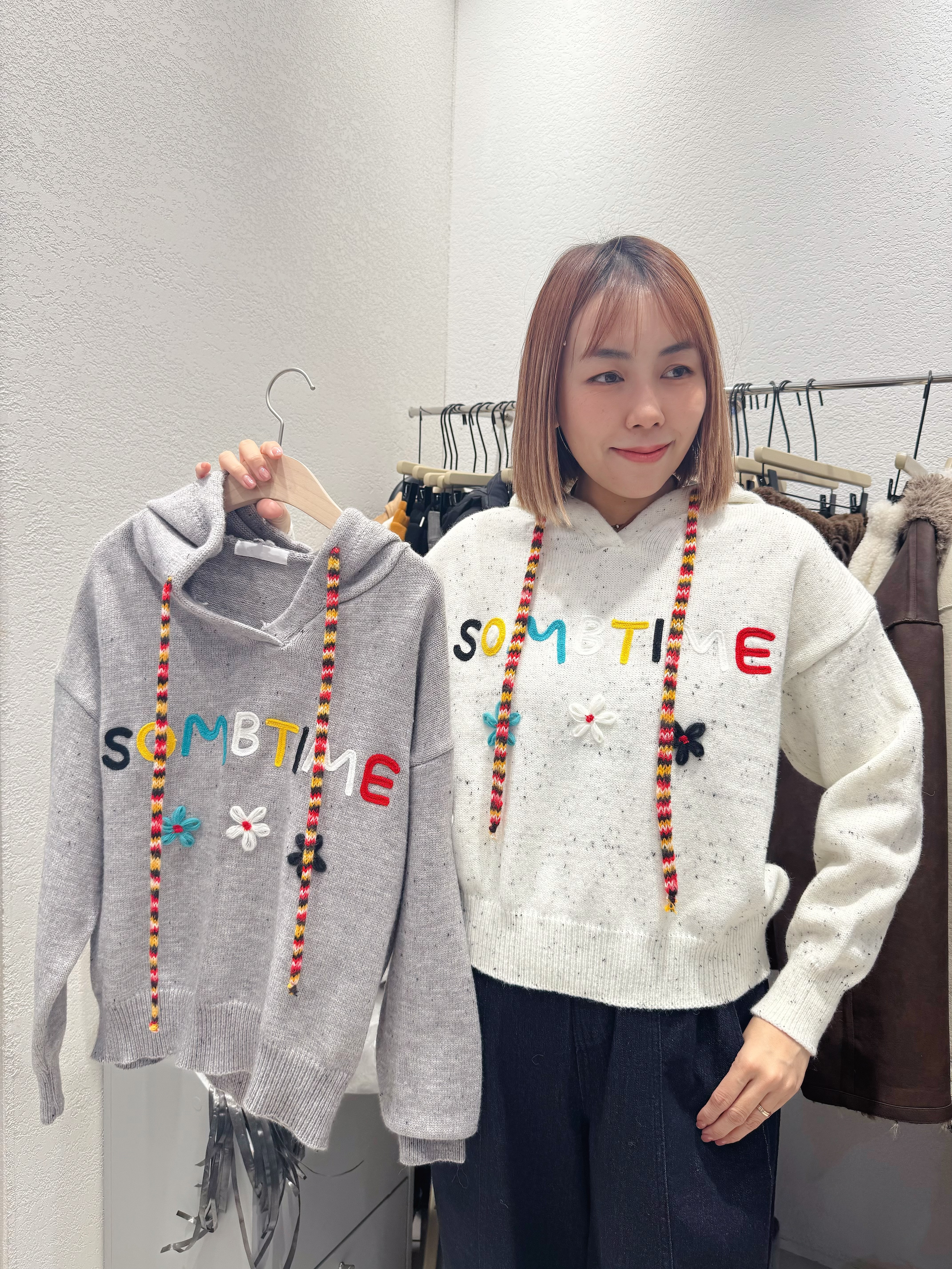 A1MO10 混色Sombtime冷衫*2色