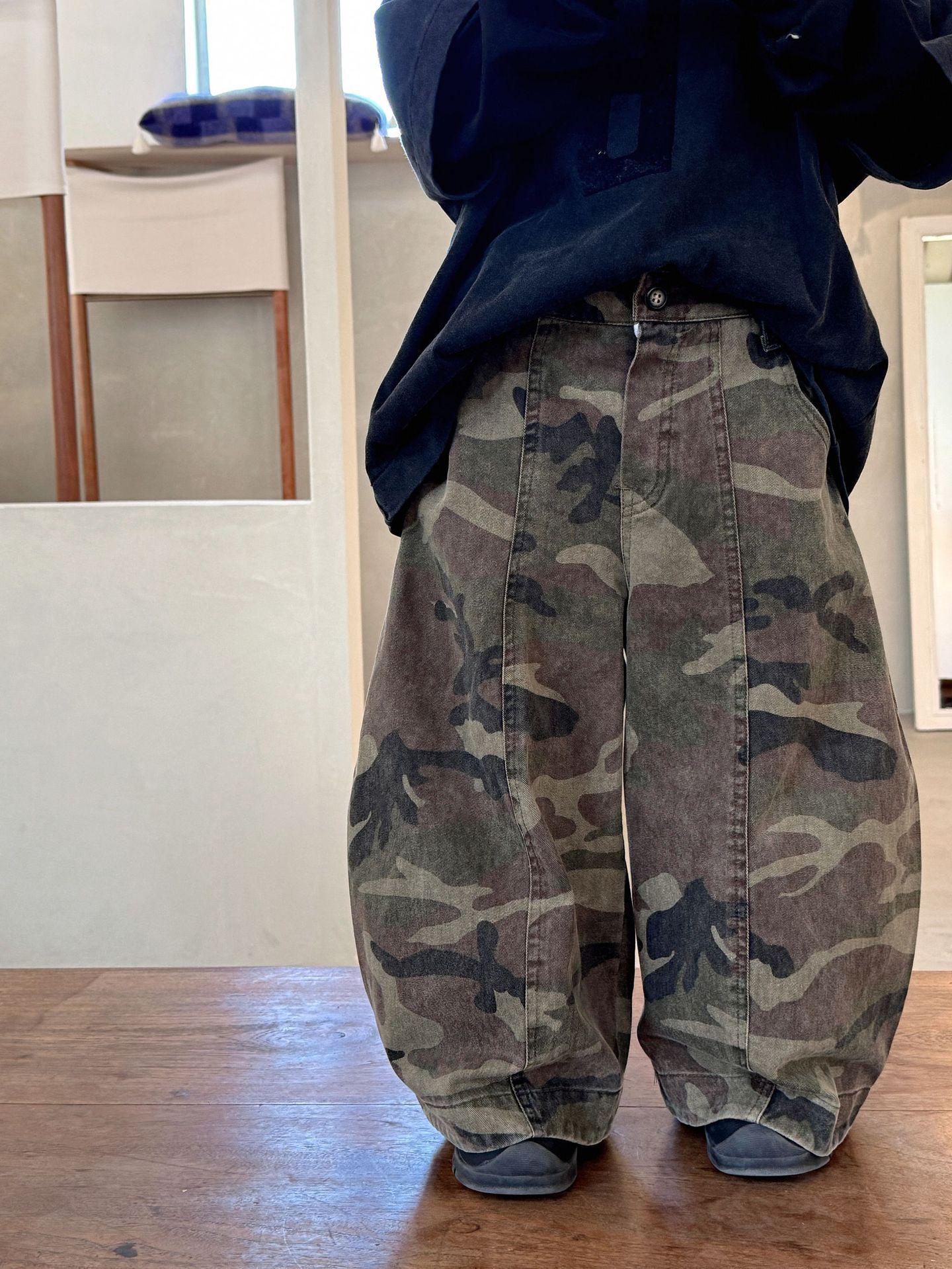 【H0186】帥氣復古迷彩工裝棉質彎刀褲(90-150)