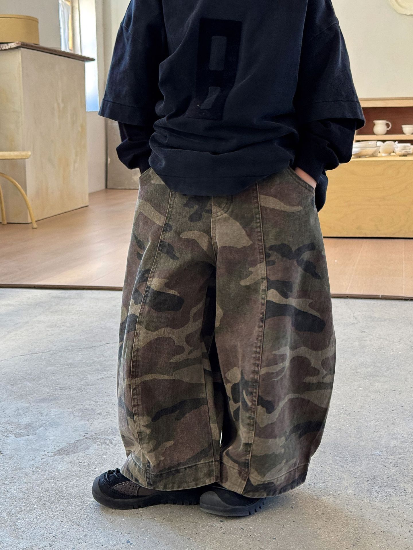 【H0186】帥氣復古迷彩工裝棉質彎刀褲(90-150)