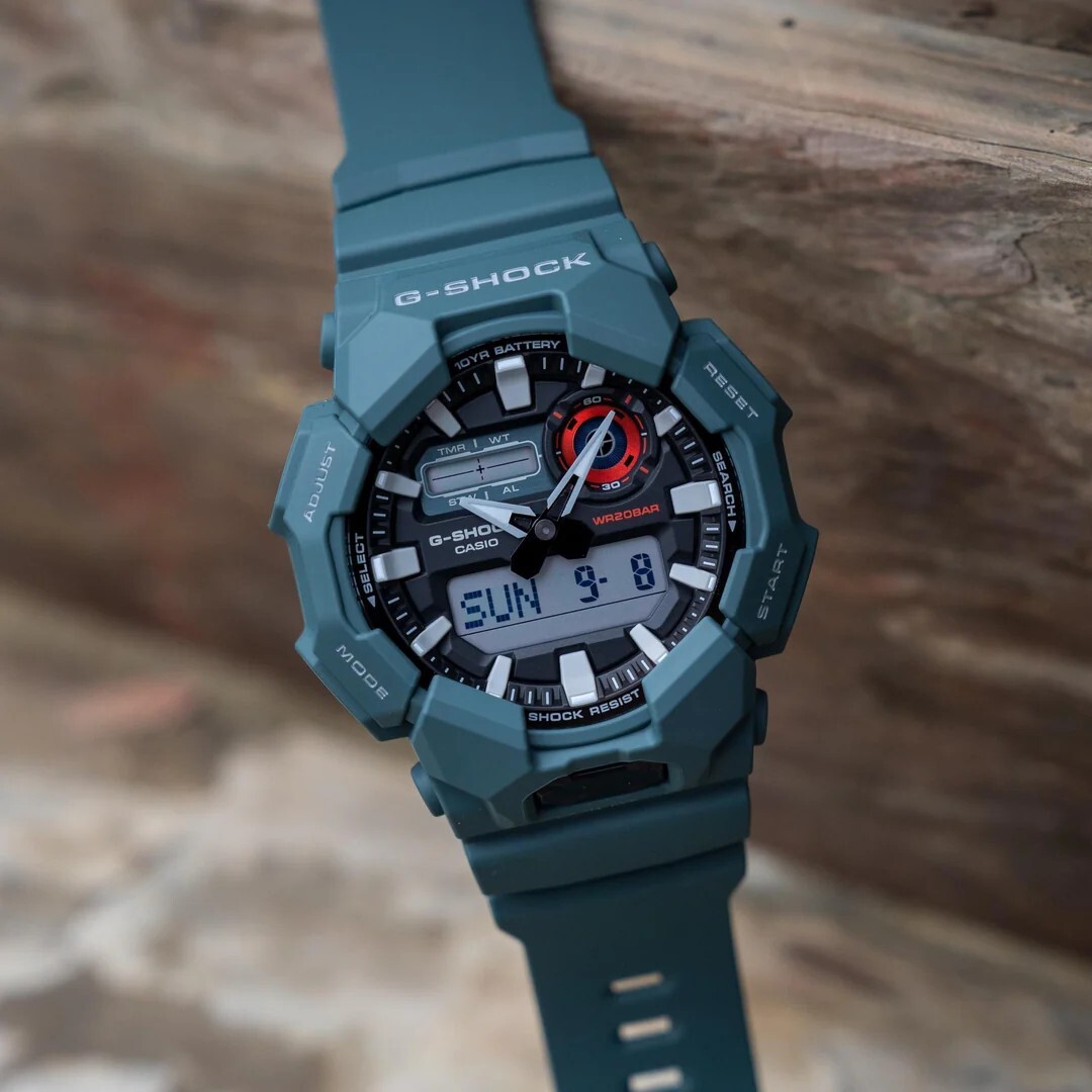 【CASIO 卡西歐】 G-SHOCK  大錶殼酷炫設計 世界時間多功能耐衝擊數位雙顯 雙顯手錶 GA-010-2A