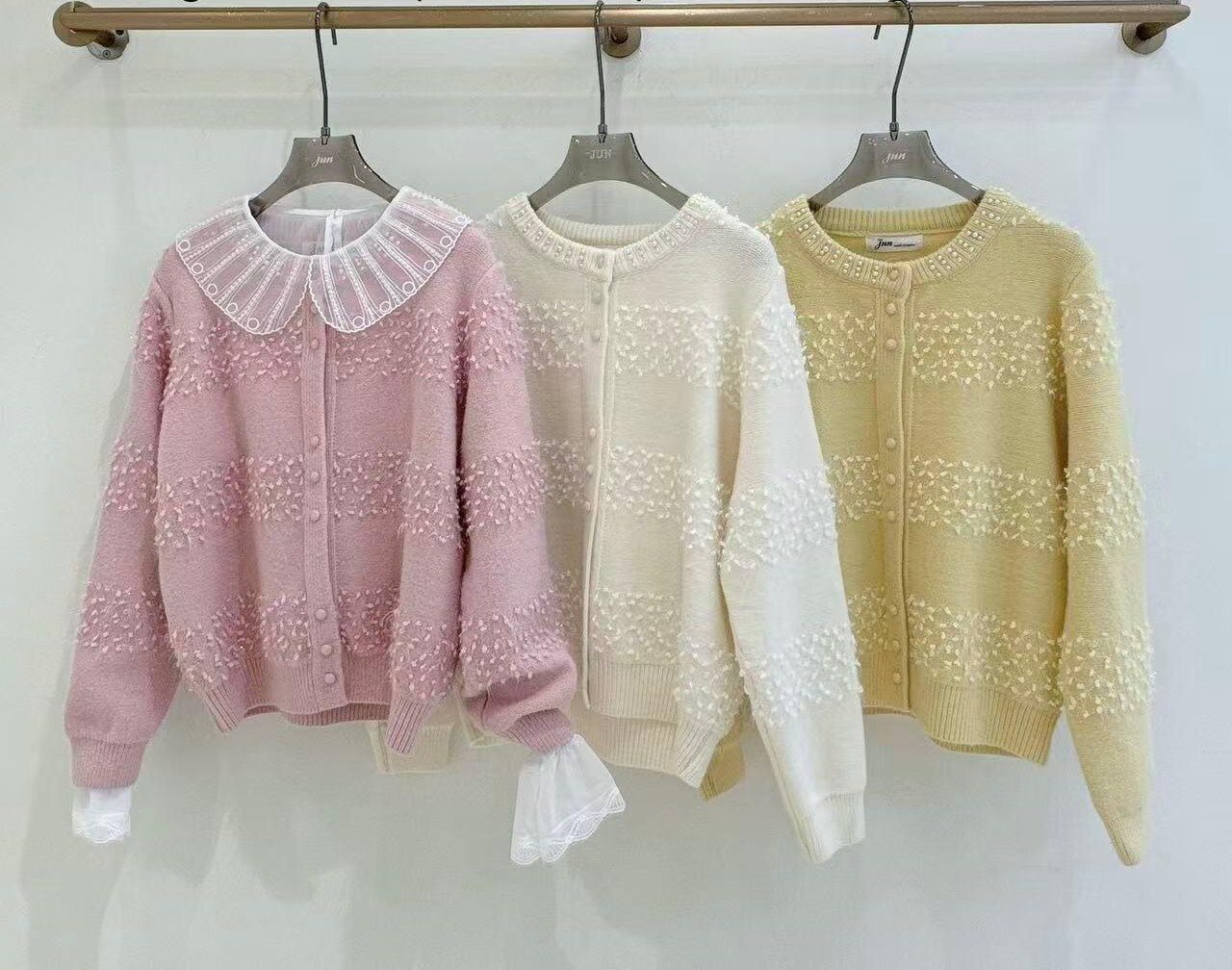 J04 胸44-48 長22.5 $409 (一口價)