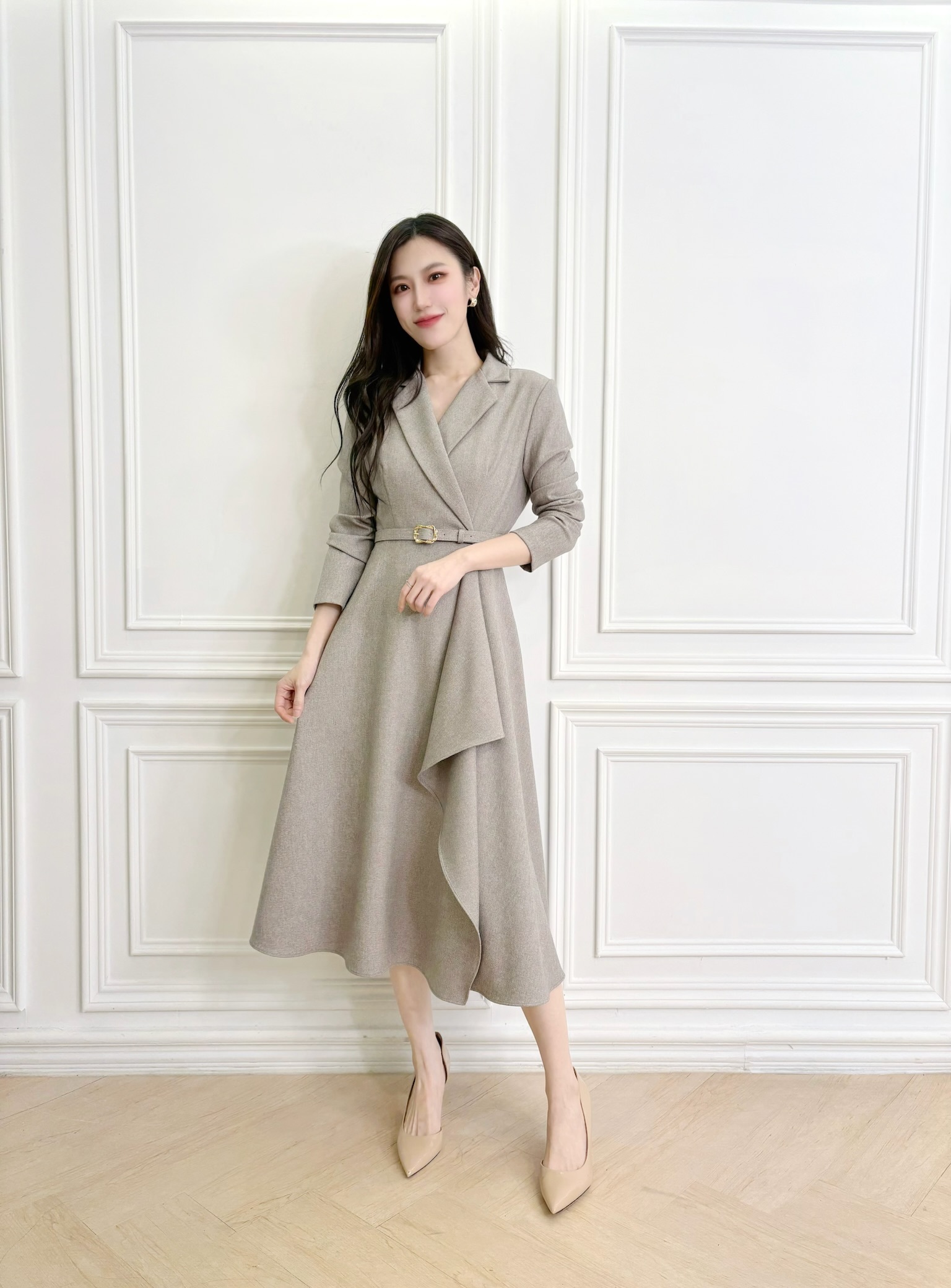 裁片傘擺腰帶翻領洋裝