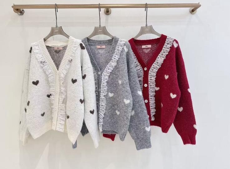 J17 胸46-52 長21 $419 (一口價)