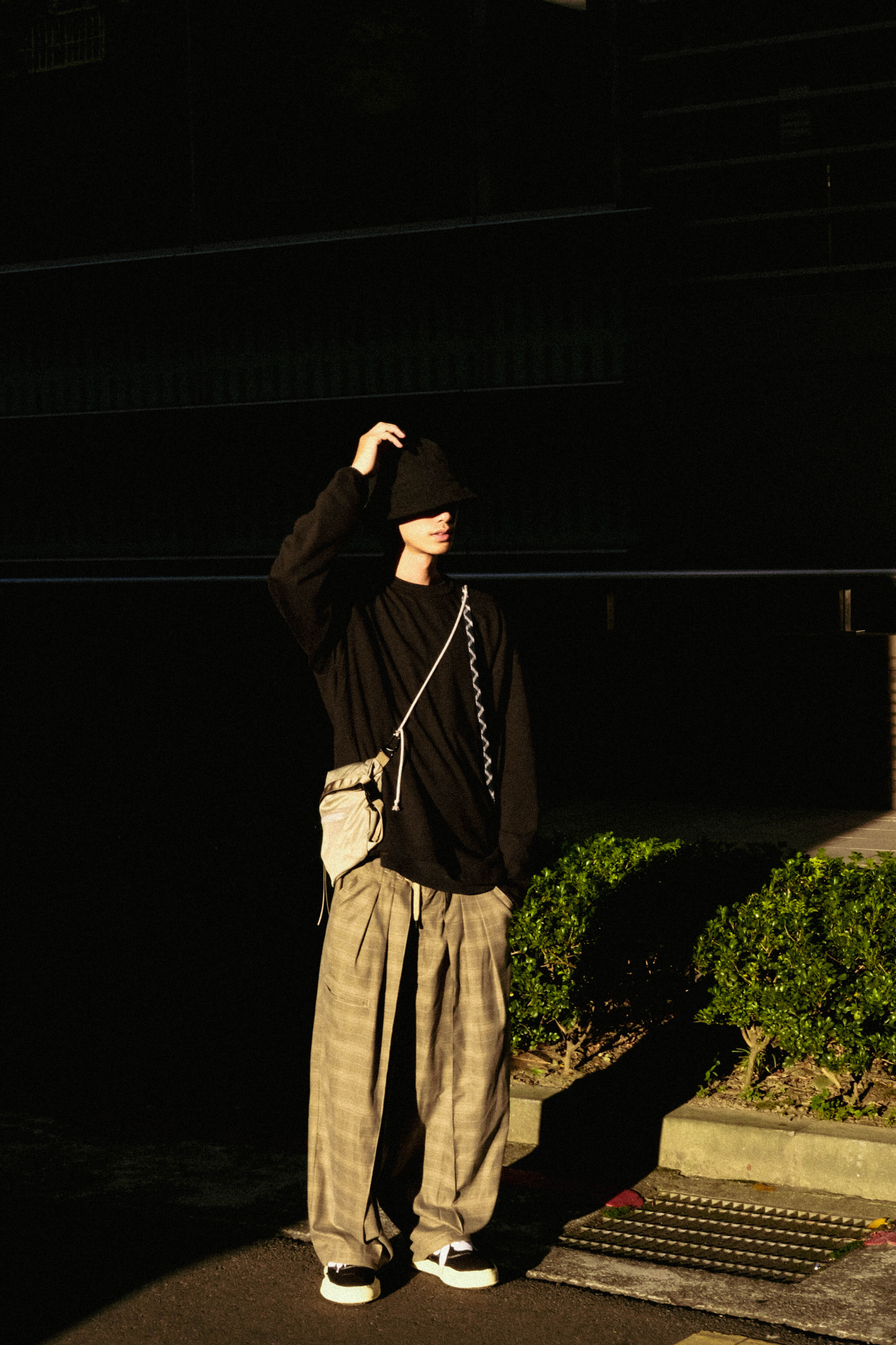 MELSIGN - November L/S Pocket Tee - Black