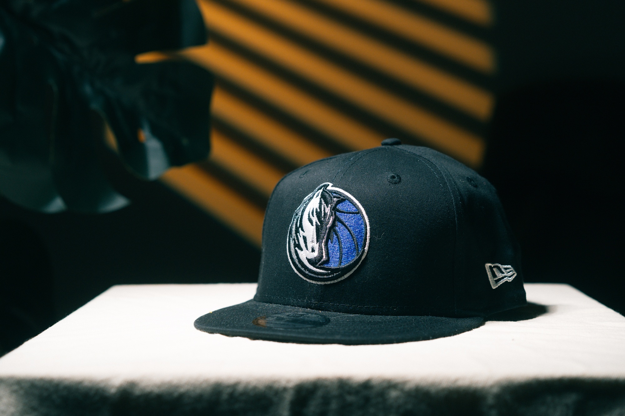 NBA帽子 Dallas Mavericks 達拉斯小牛 獨行俠 2024 西區 冠軍帽 黑 棒球帽 New Era 9FIFTY 可調式 全新