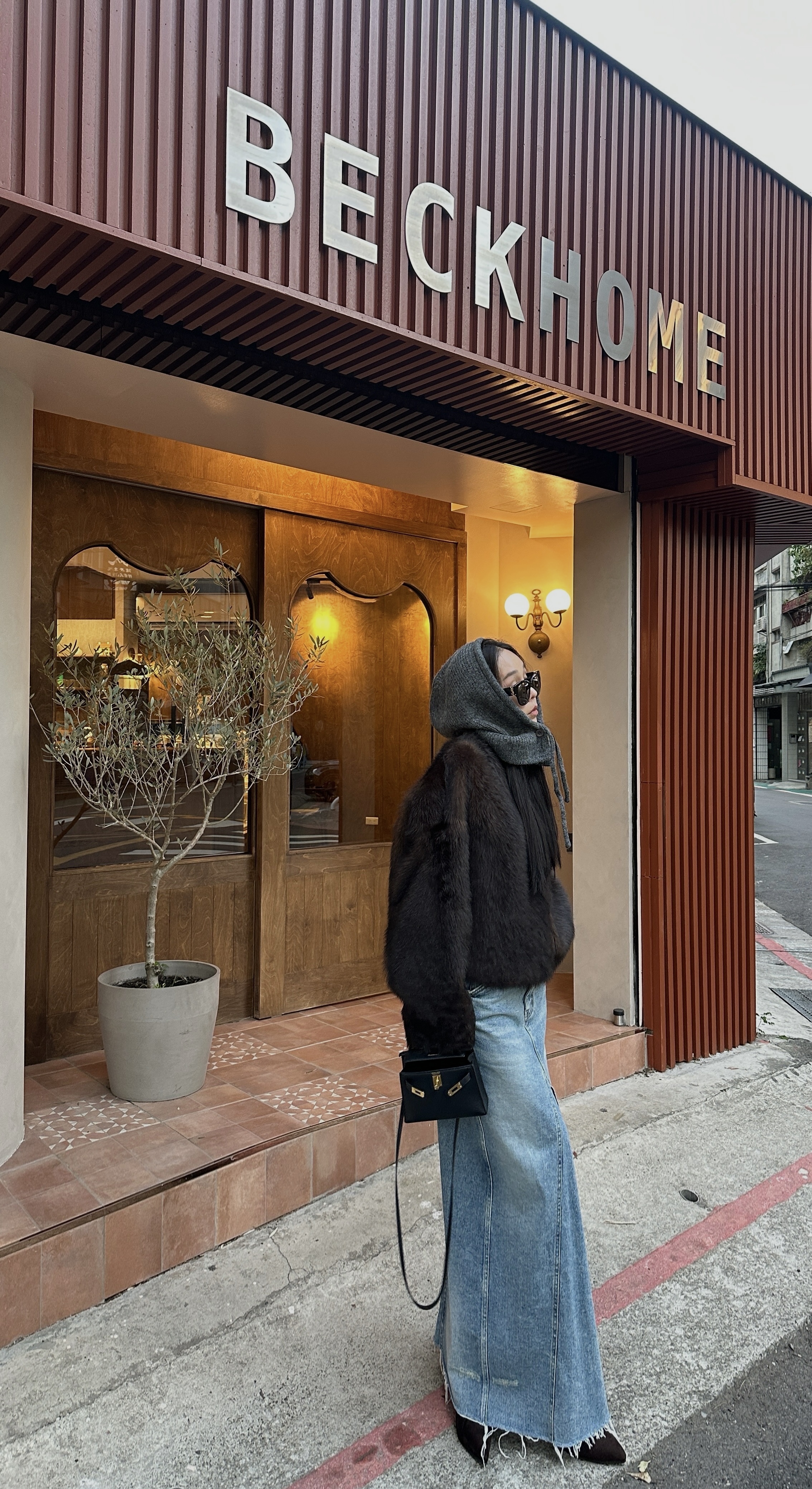 不收邊刷白牛仔裙