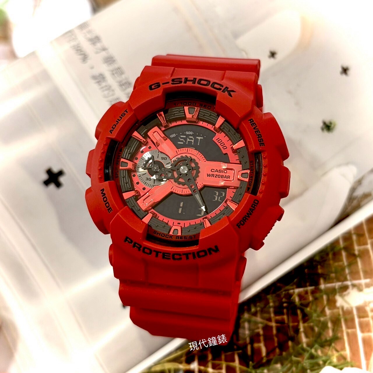 【G-SHOCK】G-K鮮豔紅黑配色雙顯GA-1100RRB-4A 51.2mm現代鐘錶