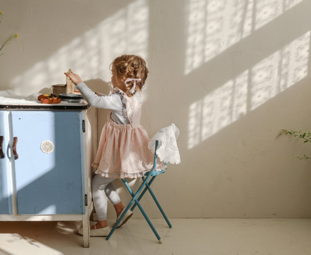 正韓春FLO 兩色疊穿必備圍裙