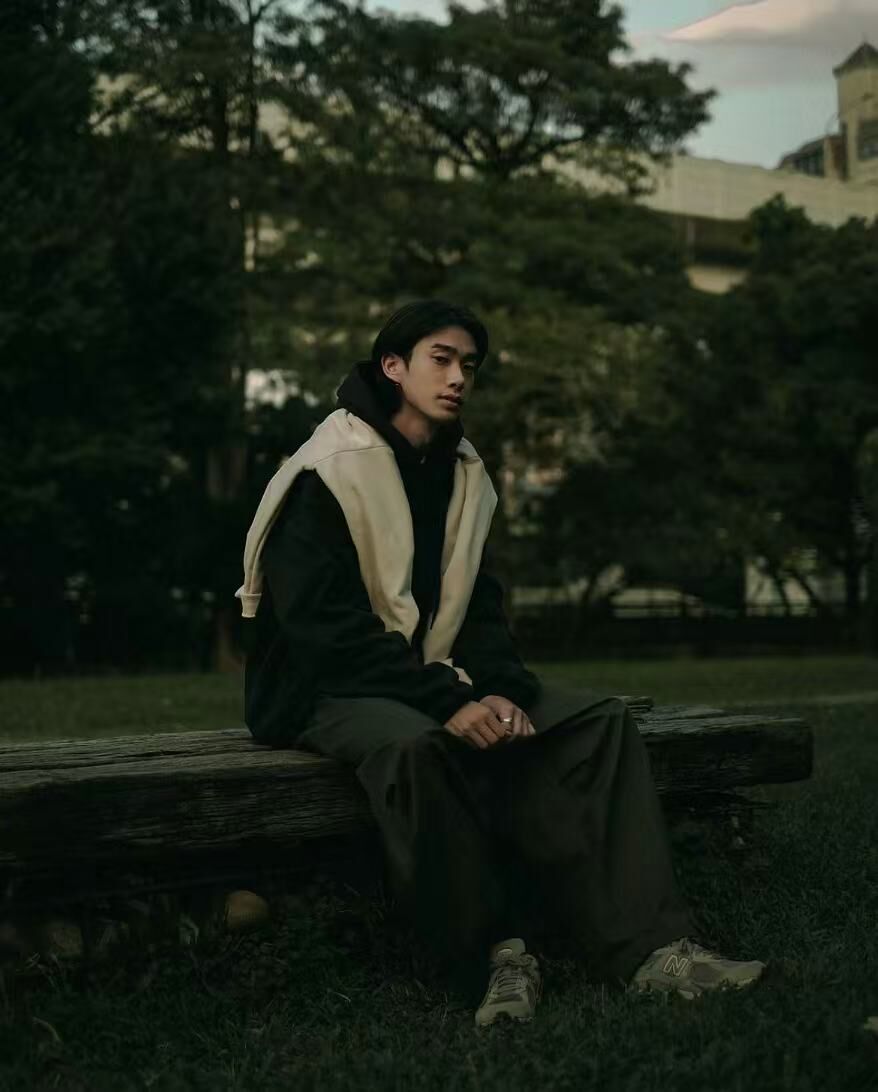 MELSIGN - Oversized Strap Hoodie -  Black