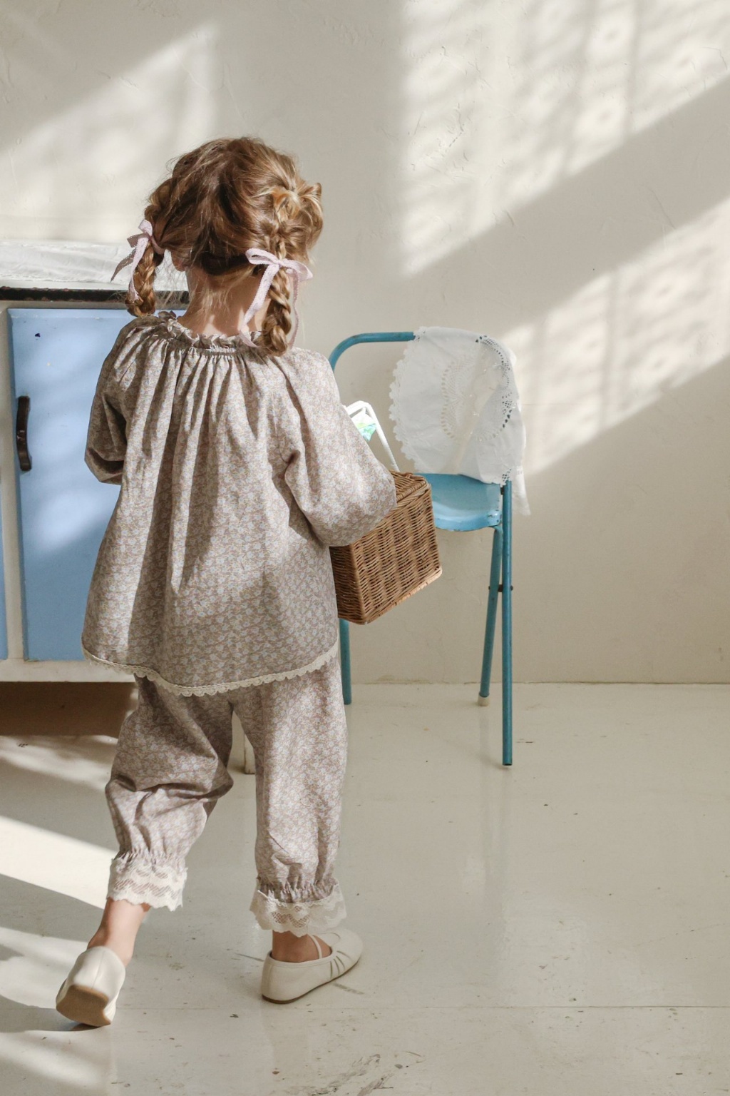 正韓春FLO 兩色碎花浪漫褲