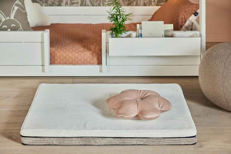 Lifetime Shaped Cushion Flower - Happy Rabbit