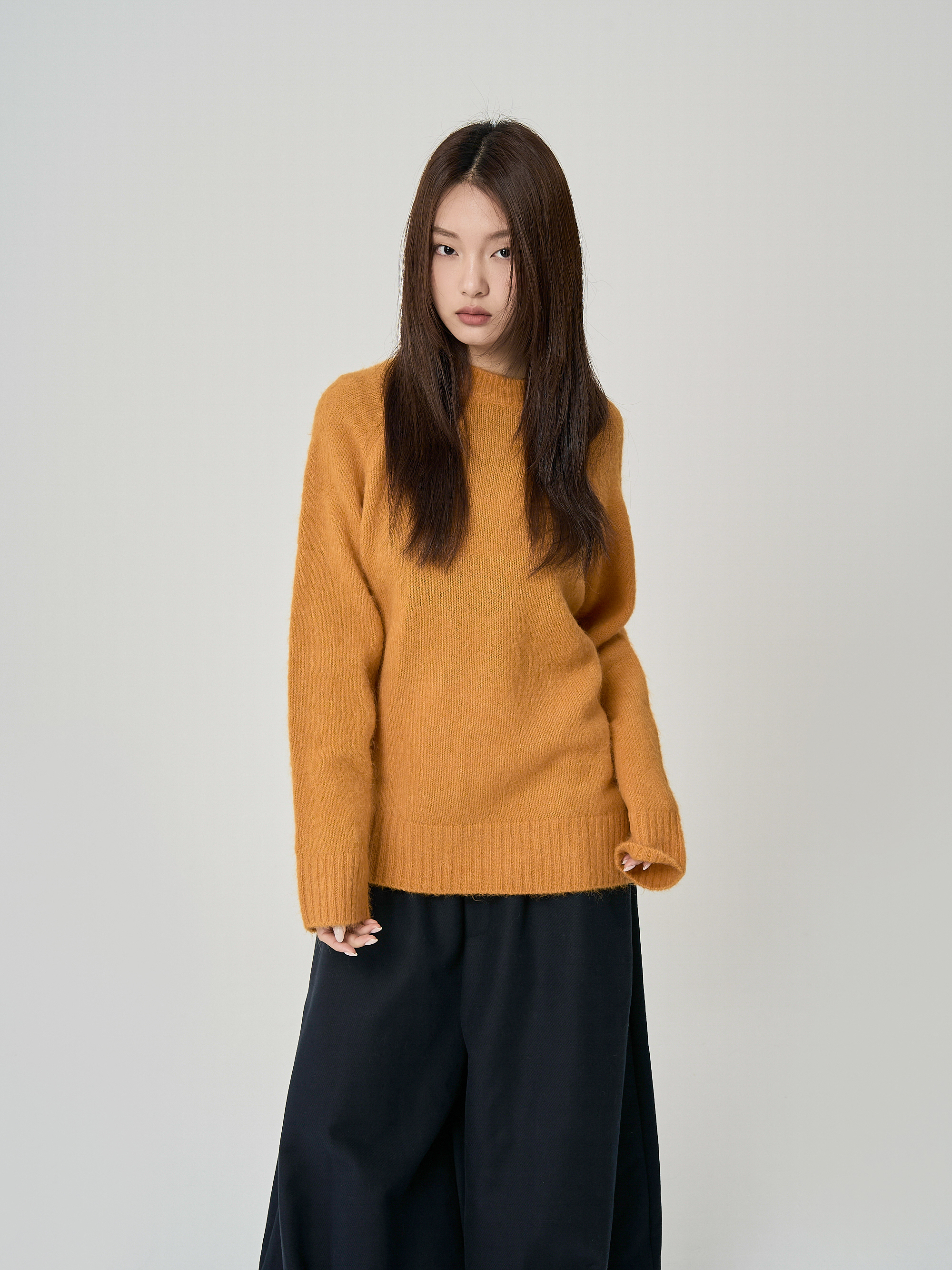 高飽和羊駝毛圓領針織-橘