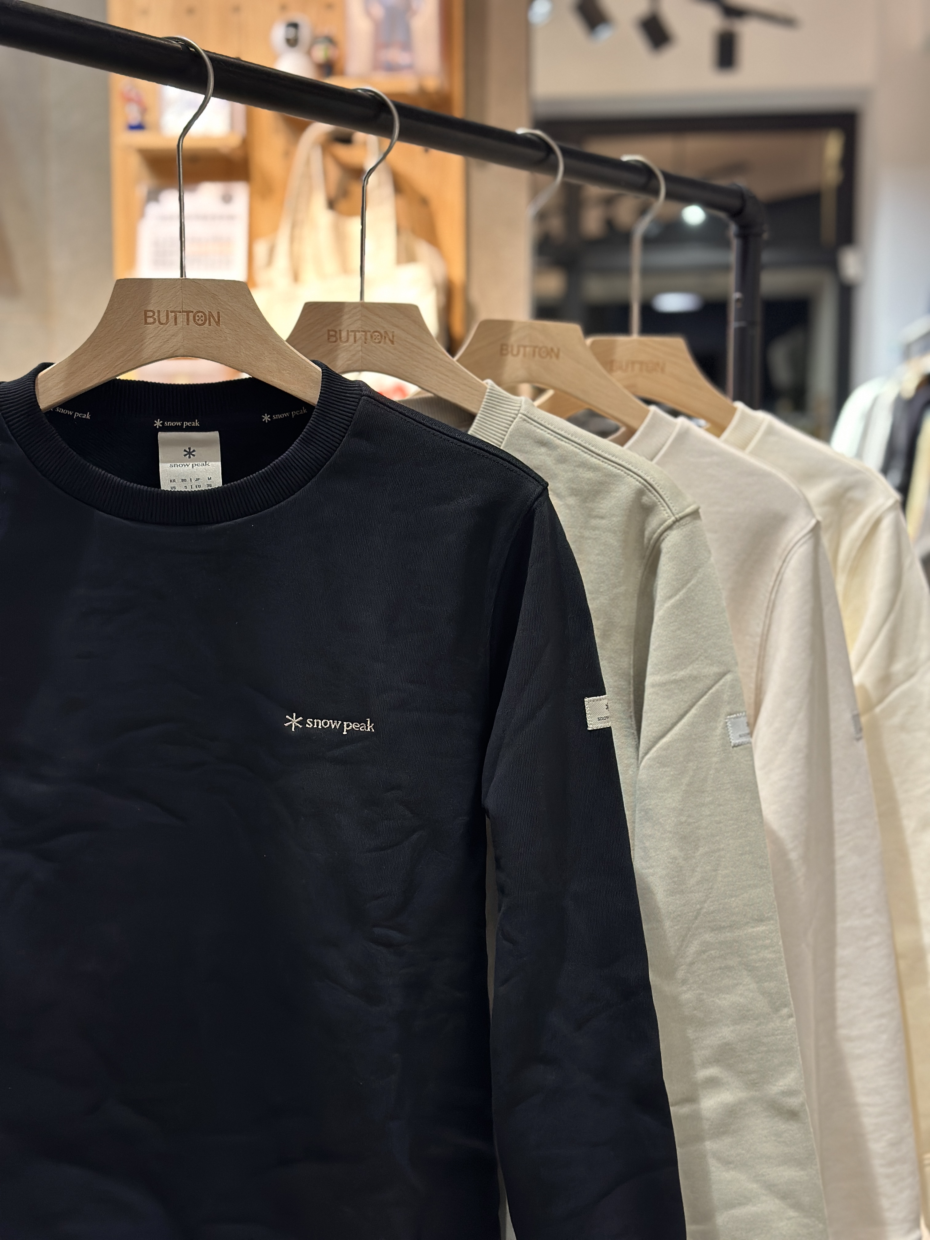 【現貨】snow peak Land Women Sweatshirt 女款 手臂標籤logo 大學tee S25FWFHT61